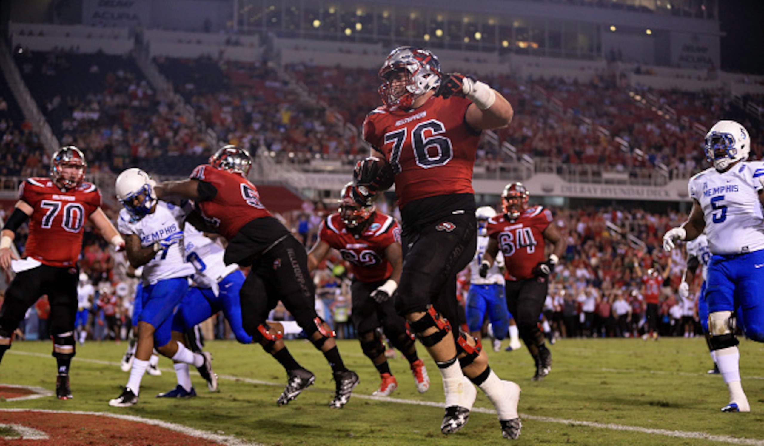 Western Kentucky OL Forrest Lamp Western Kentucky OL Forrest Lamp