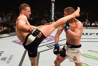 Tarec Saffiedine takes on Dong Hyun Kim.