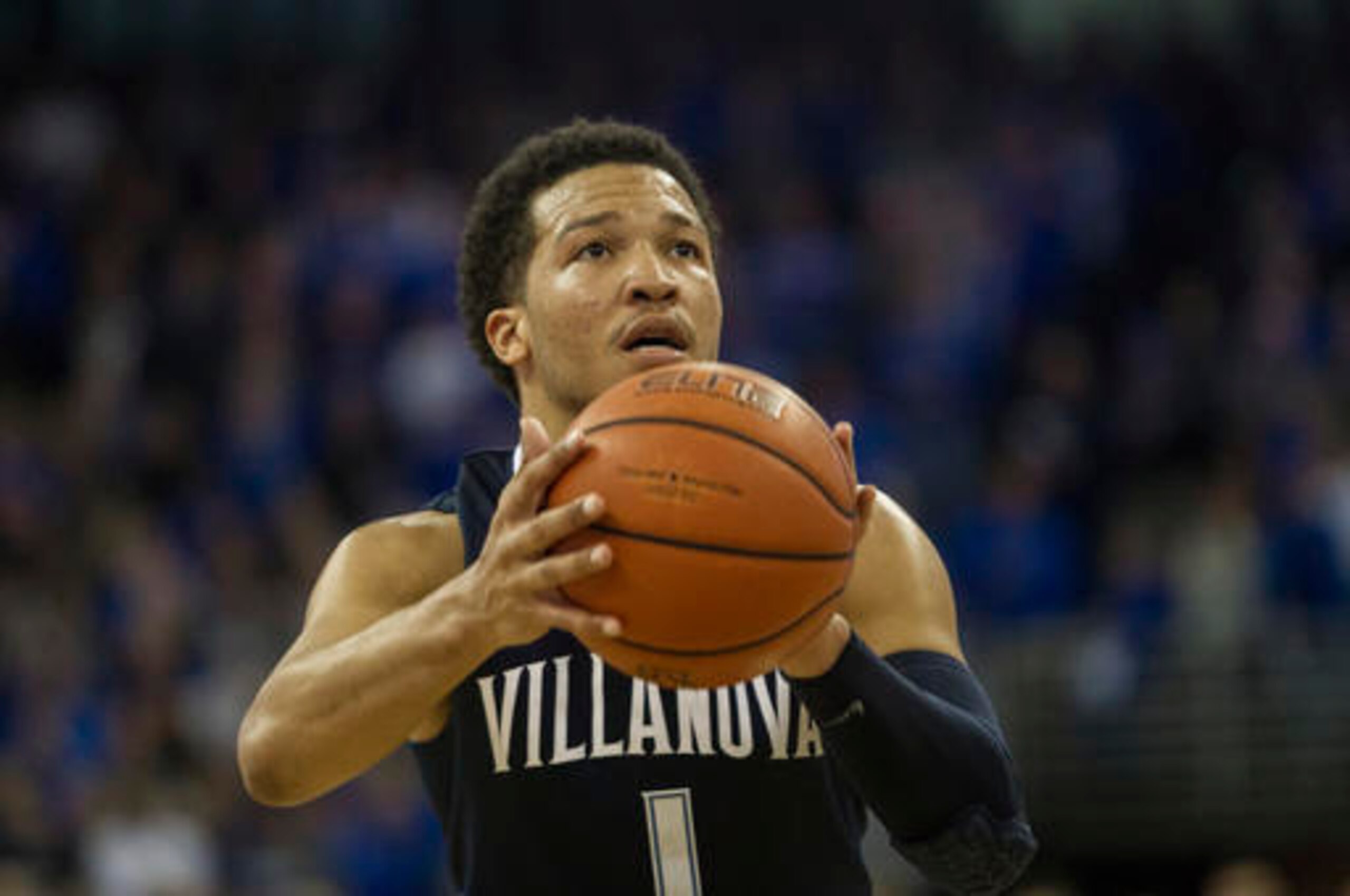 Jalen Brunson carried Villanova to its biggest win since April.