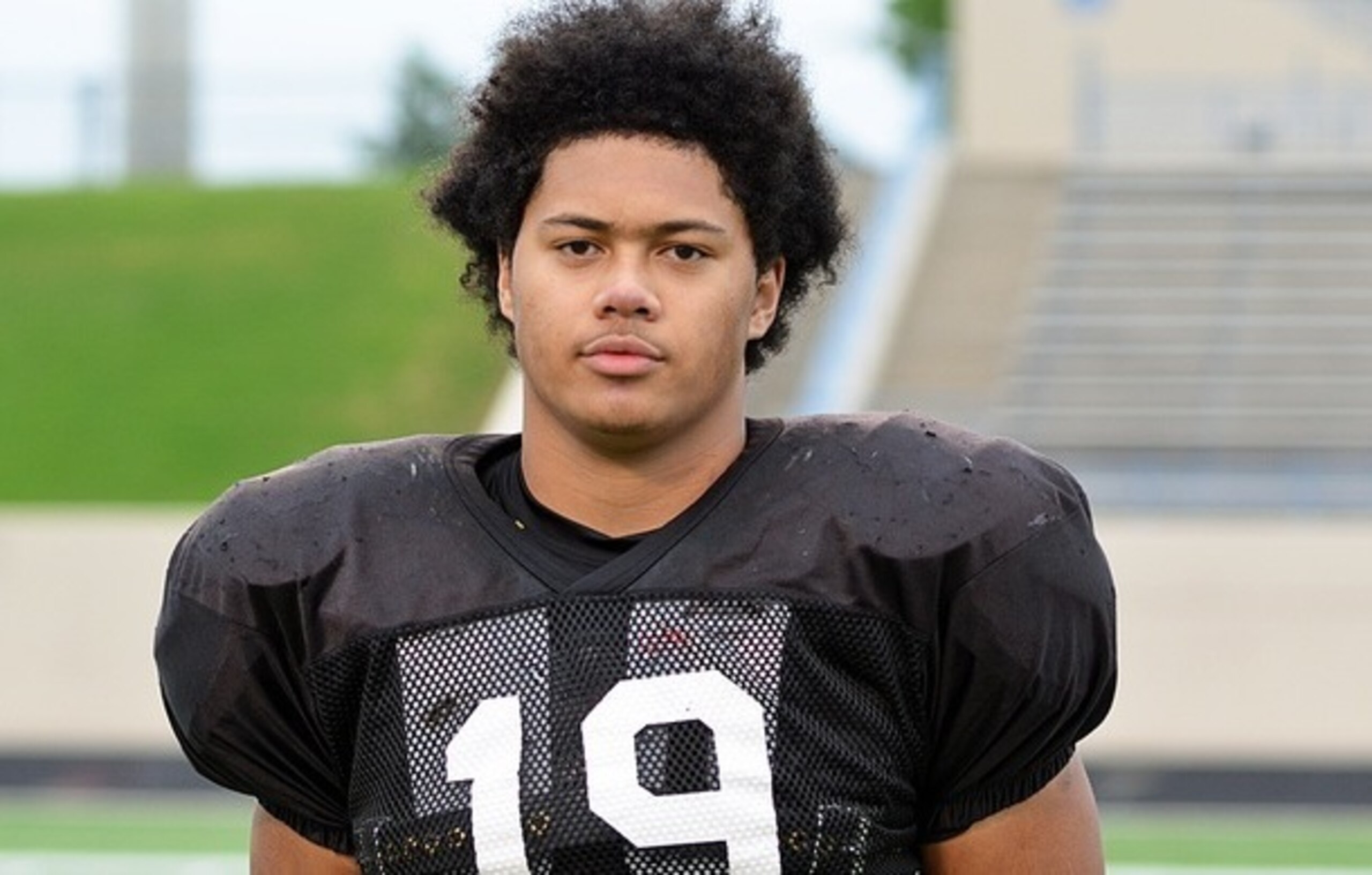 LB Anthony Hines