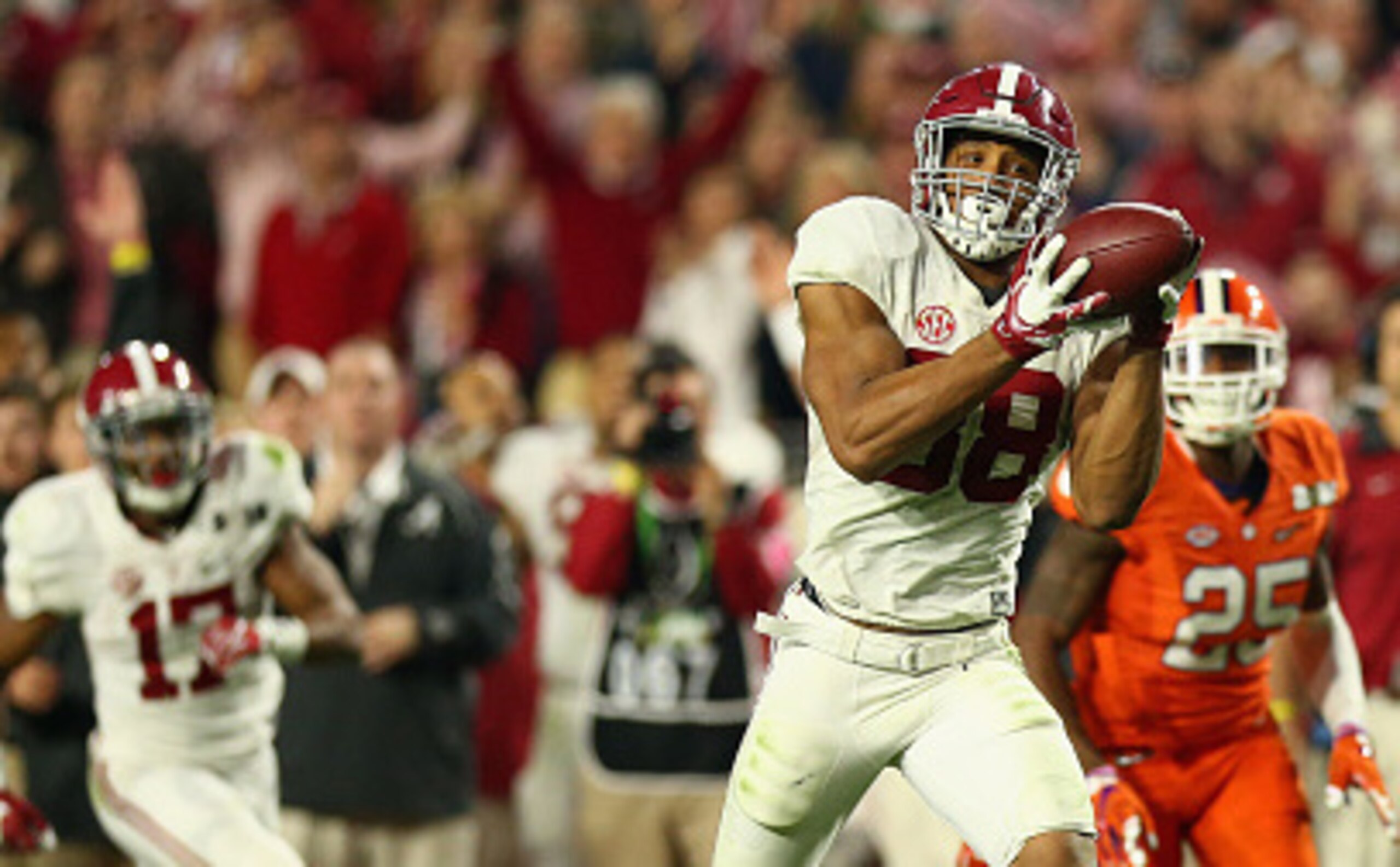 Clemson never had an answer for O.J. Howard in last year's title game.