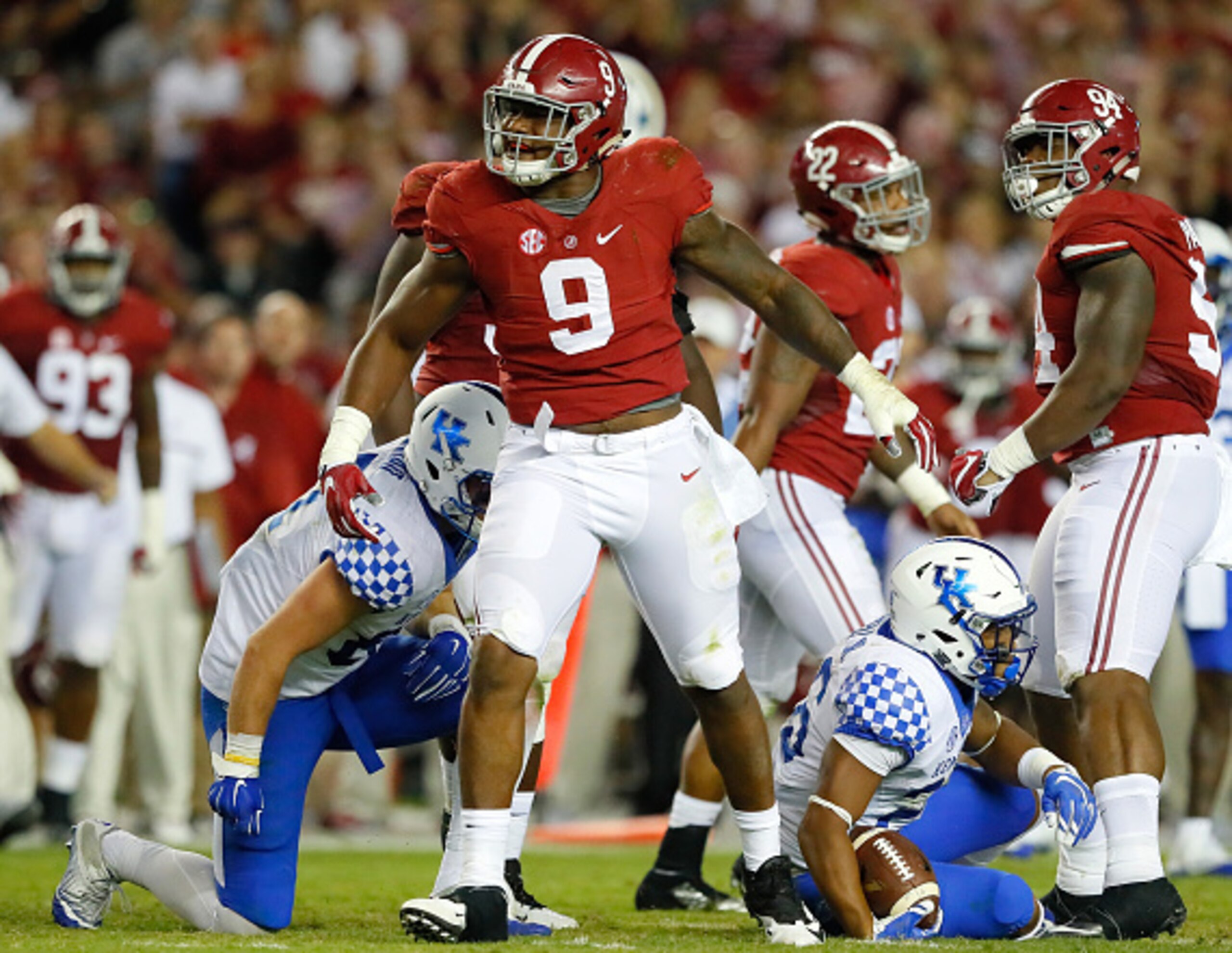 Da'Shawn Hand is looking to fulfill his potential as a Alabama's primary defensive end in 2017.