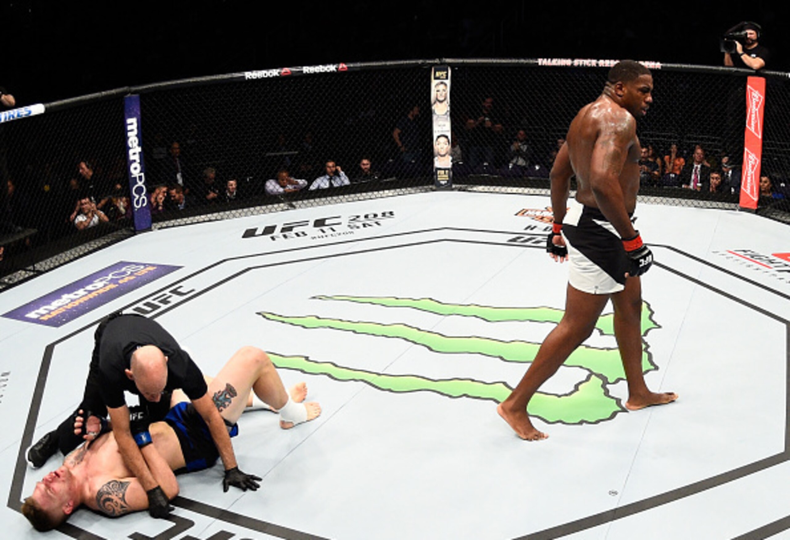 Walt Harris scored a huge, and much needed, win over Chase Sherman.