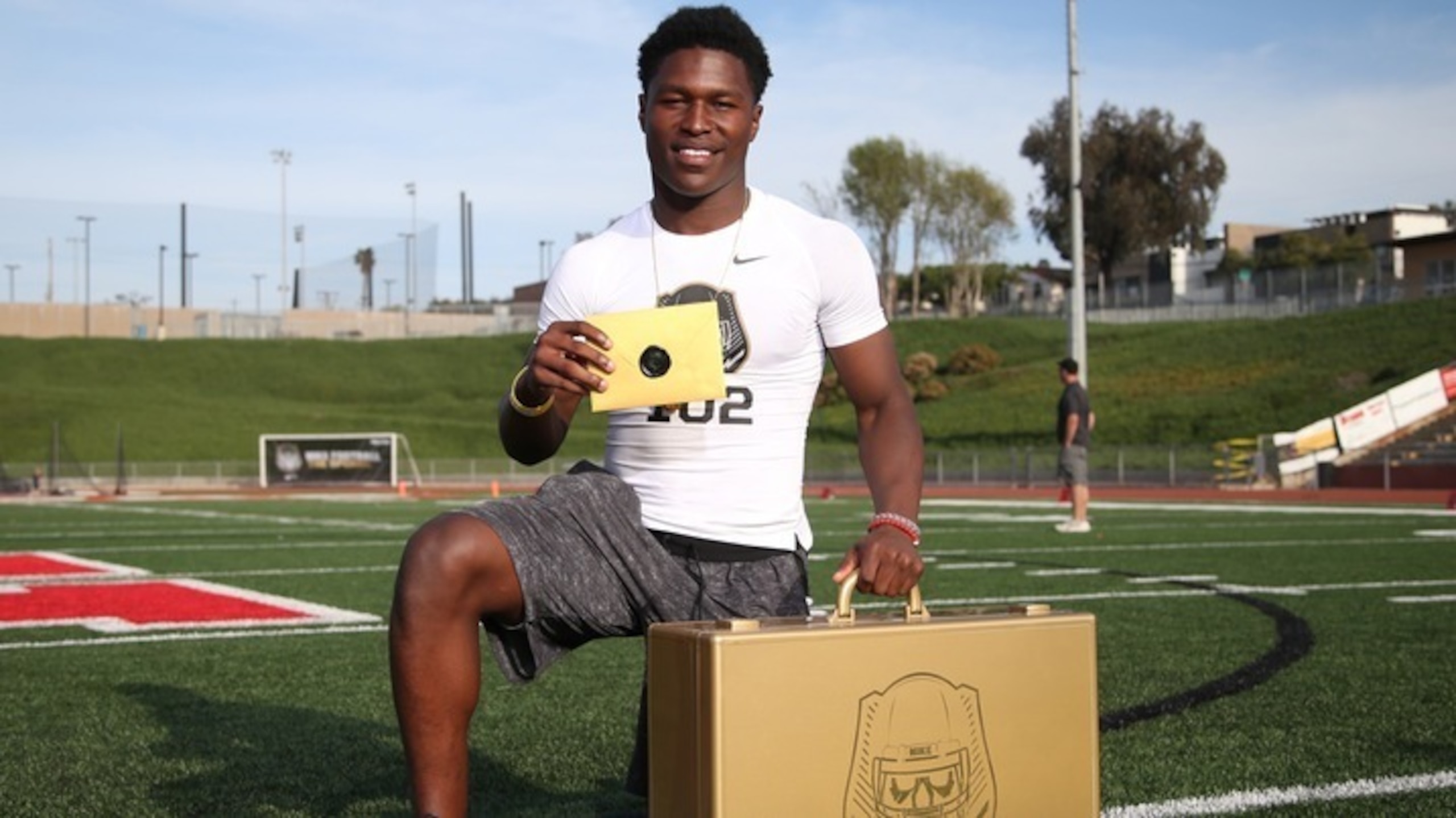 Darnay Holmes is part of another strong defensive class for Jim Mora.