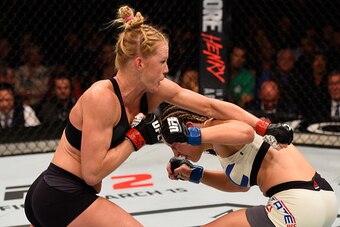 Holly Holm faces Germaine de Randamie in the UFC 208 main event.