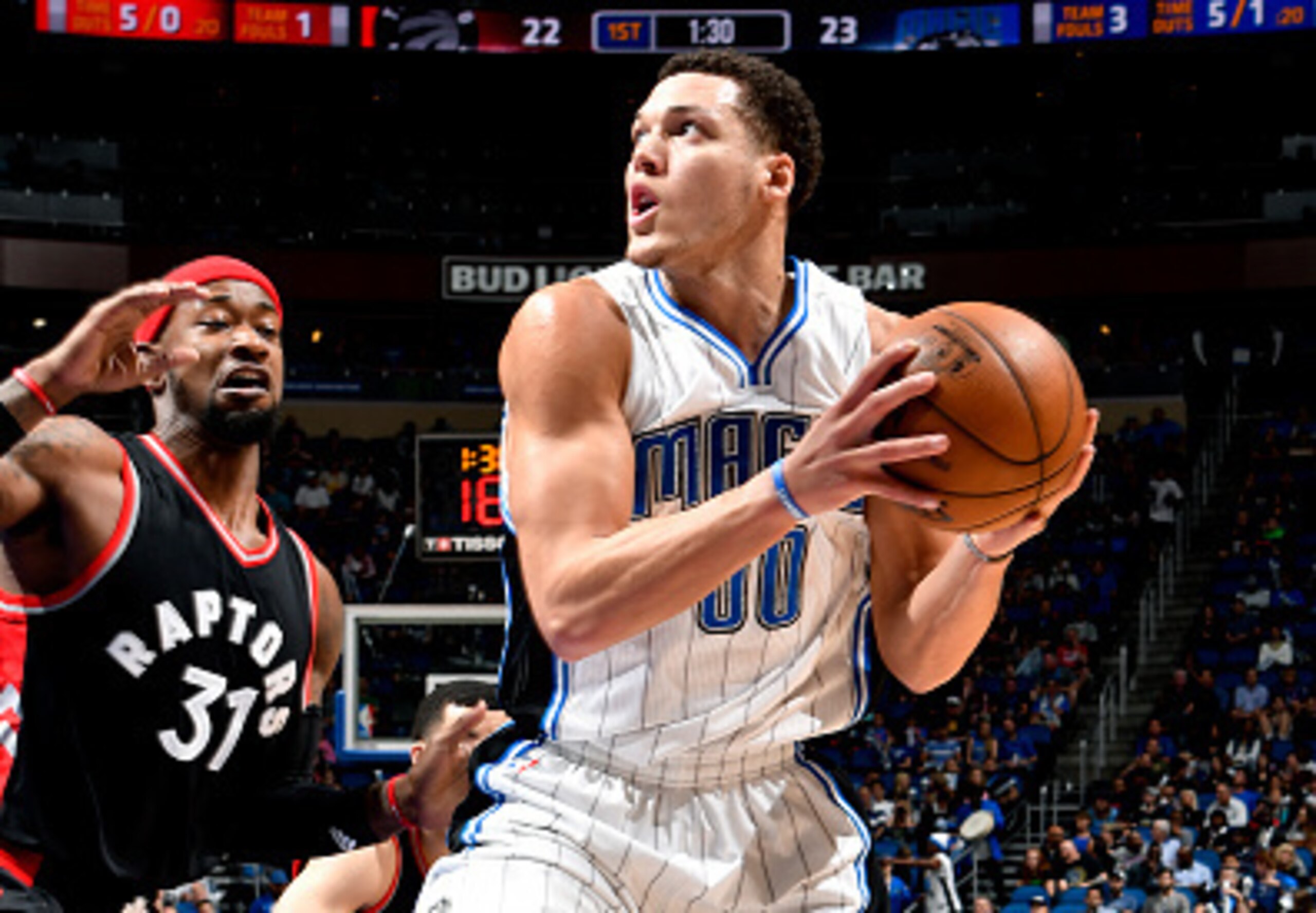 Aaron Gordon, not dunking.