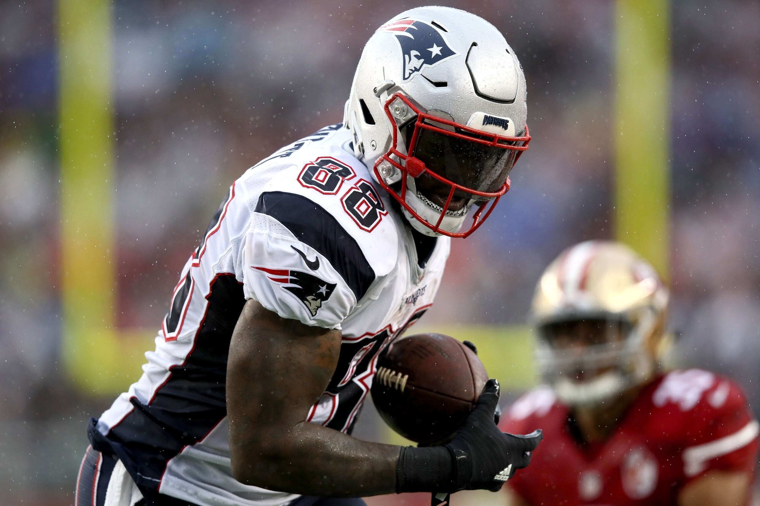 TIght end Martellus Bennett is one of several key Patriots players marked for free agency.