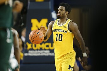 Derrick Walton Jr. had 45 points, 12 assists and five steals this week in a pair of big wins for the Wolverines.