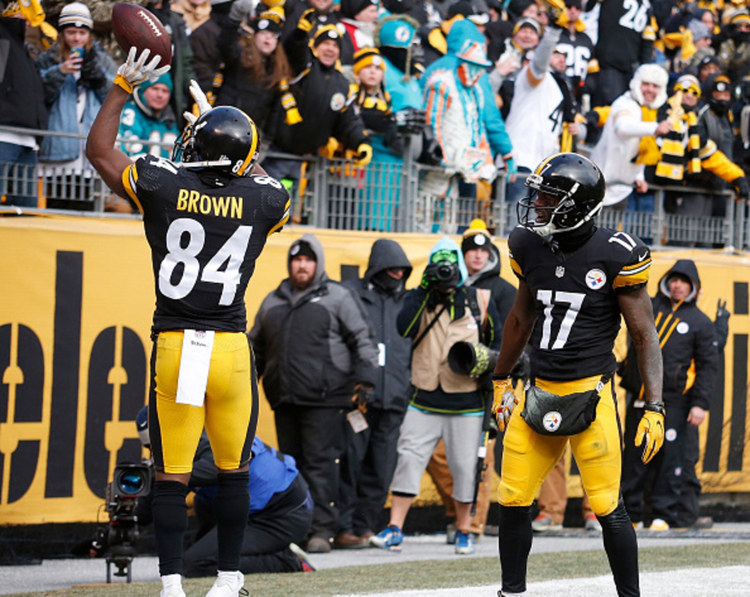 Antonio Brown and Eli Rogers will be Steelers receivers in 2017, but who joins them?