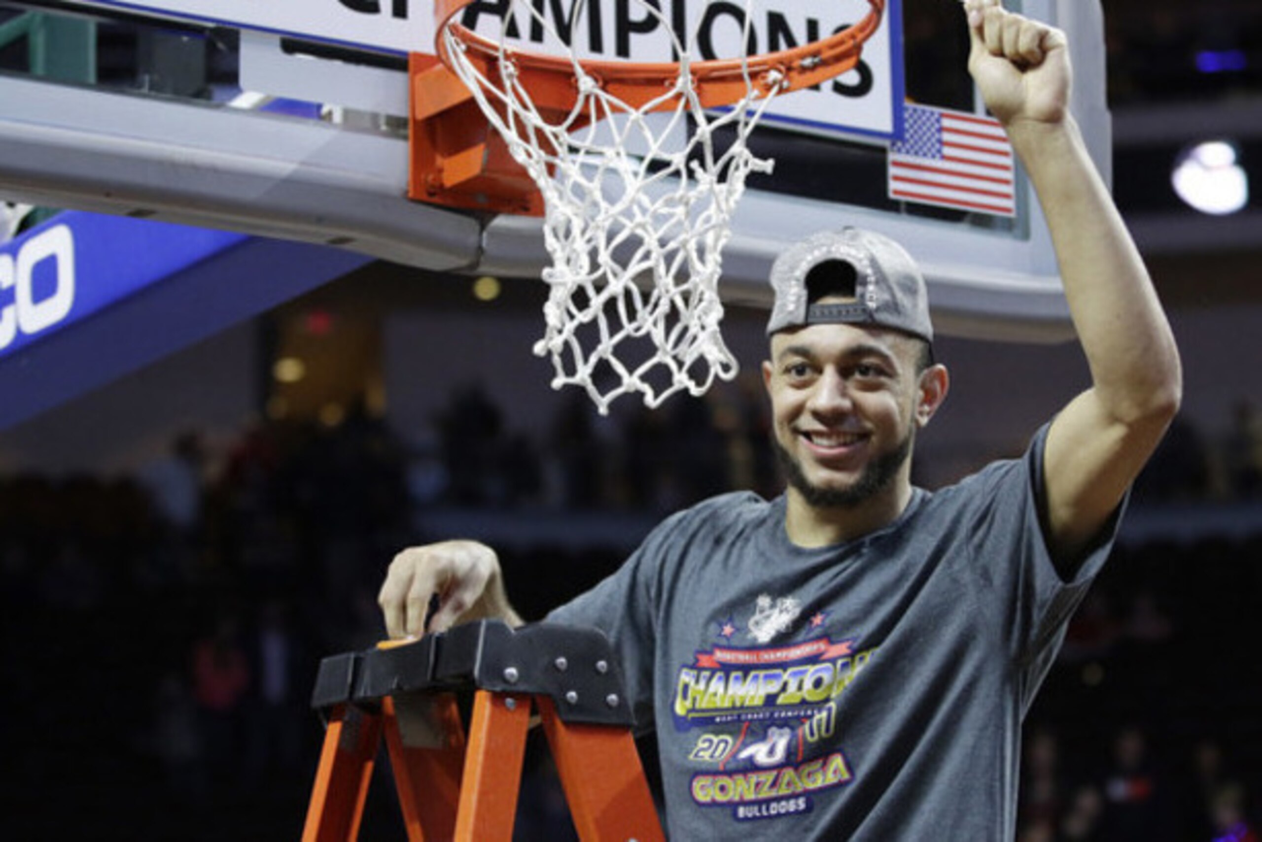 Gonzaga guard Nigel Williams-Goss celebrates after winning the West Coast Conference tournament on Tuesday.