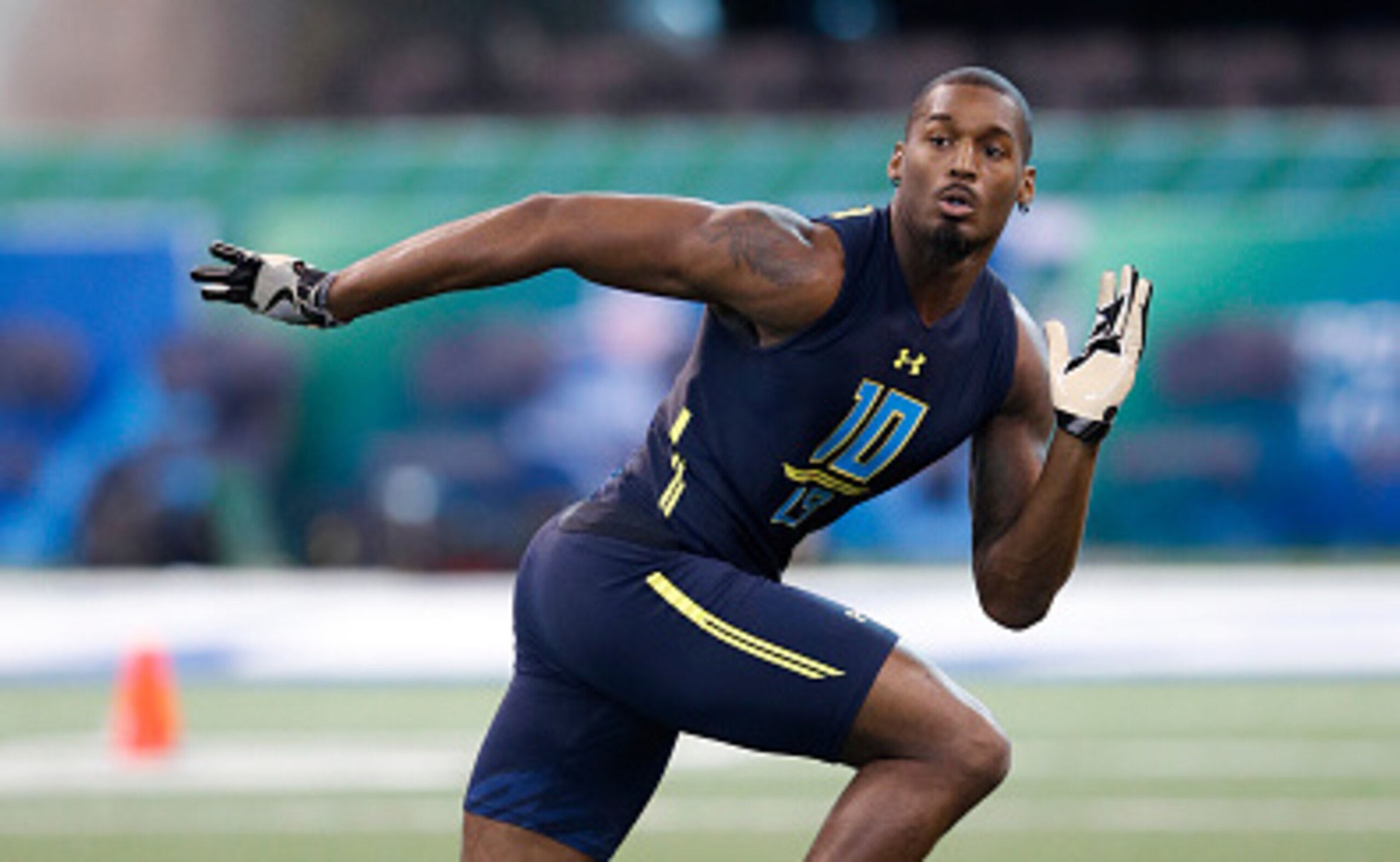 Drafting a linebacker like Vanderbilt's Zach Cunningham could help improve the Patriots defense.