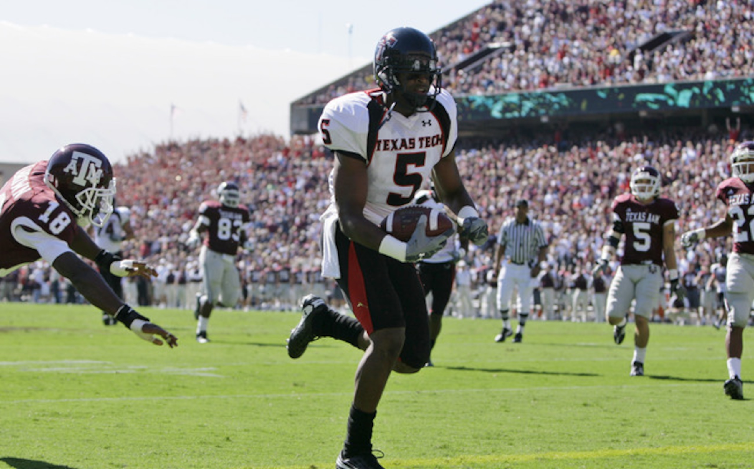 Michael Crabtree was a productive receiver for Texas Tech's fast-paced scheme.