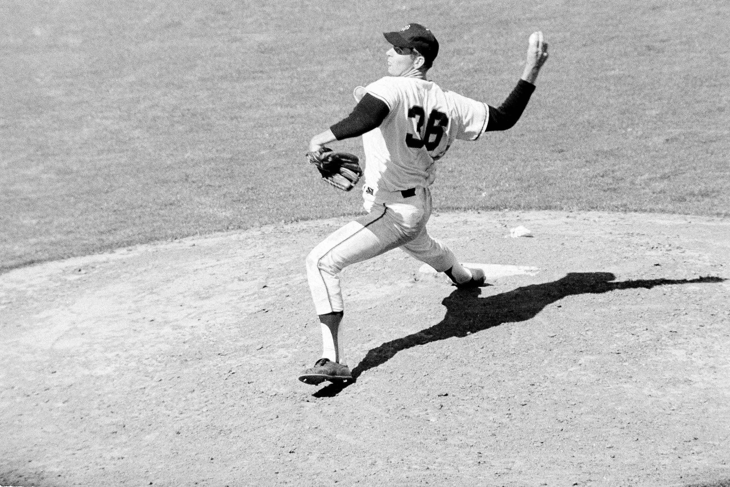 Gaylord Perry led the Giants to victory in baseball's second-longest game with 10 scoreless innings from the bullpen.