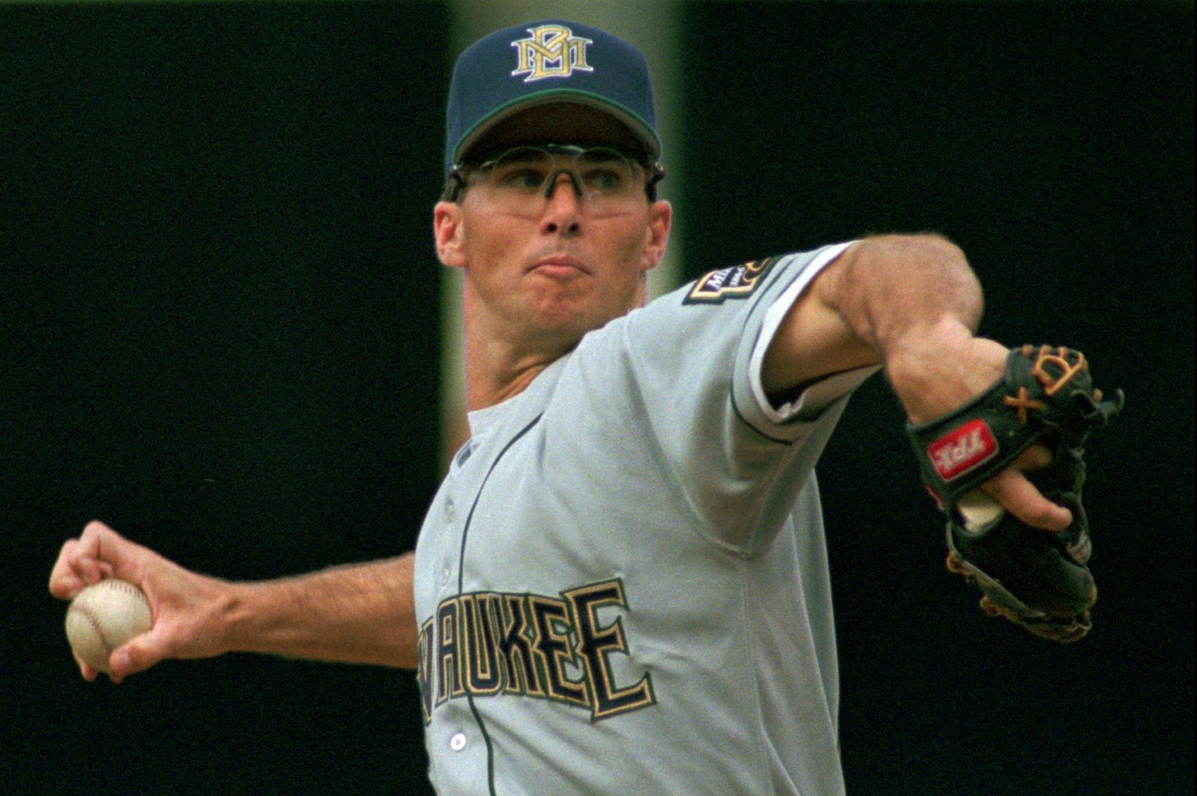 That knuckleball grip didn't do Steve Sparks much good when trying to rip a phone book in half. That knuckleball grip didn't do Steve Sparks much good when trying to rip a phone book in half.