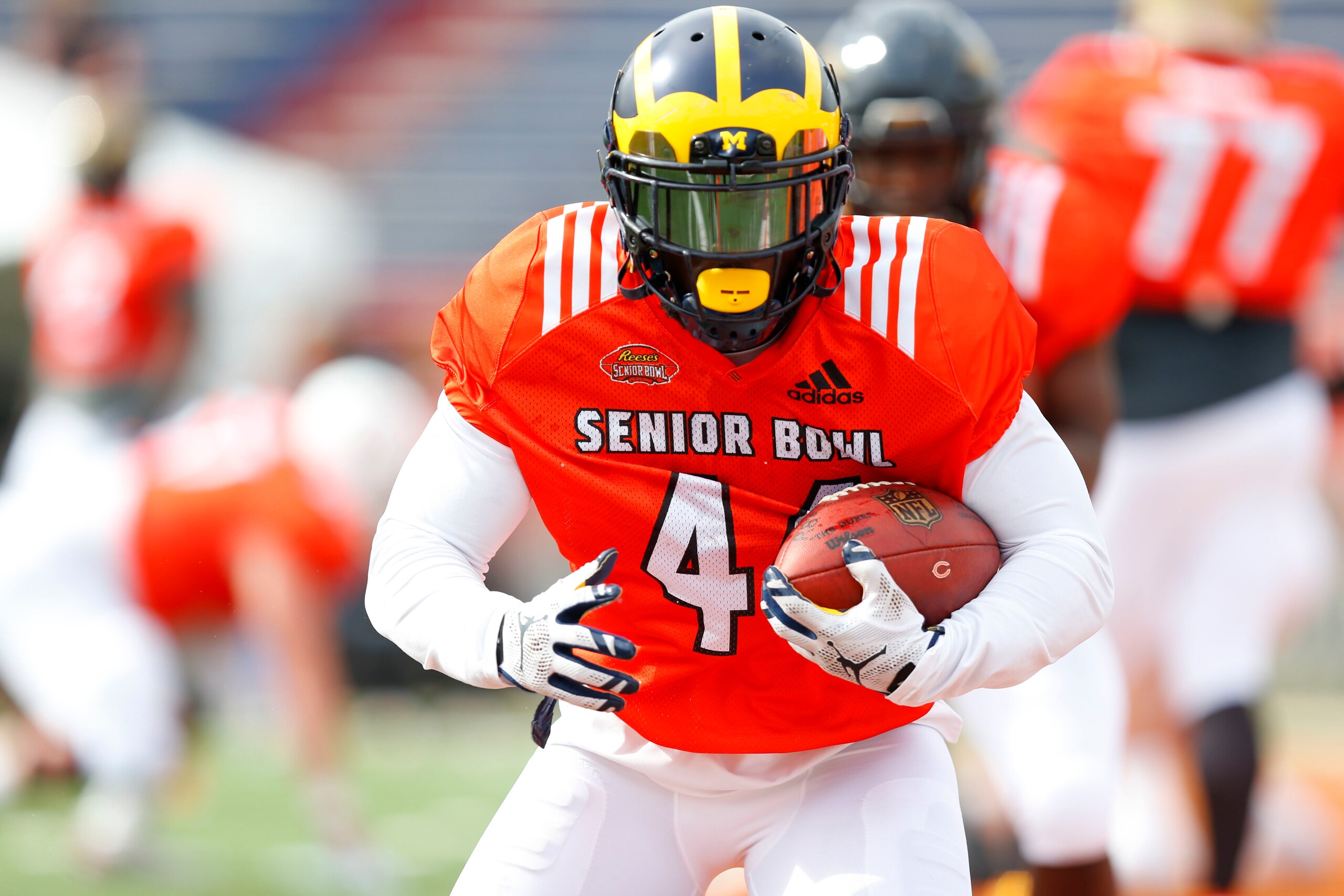 De'Veon Smith has the size to be New England's short-yardage back. De'Veon Smith has the size to be New England's short-yardage back.