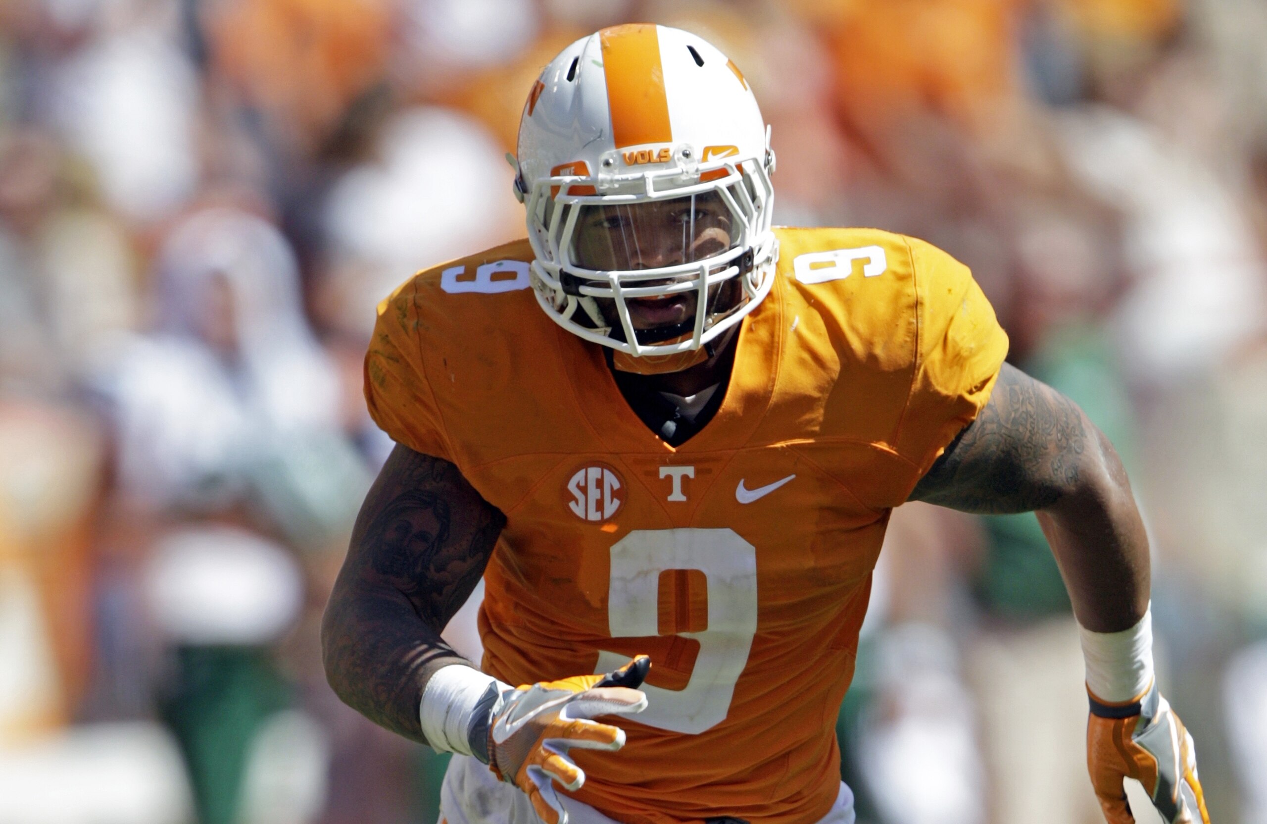 Tennessee DE Derek Barnett