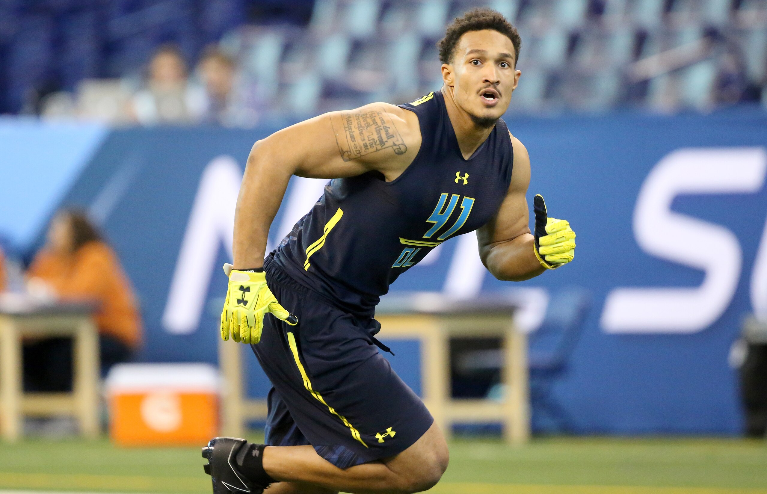 Youngstown State DE Derek Rivers