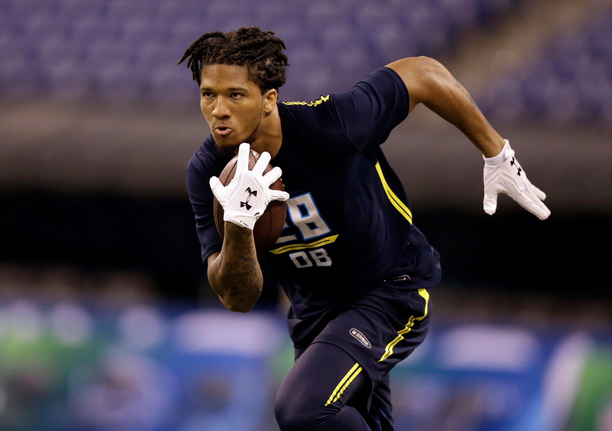 Grabbing Sidney Jones to stash for 2018 could be a smart move for New England.