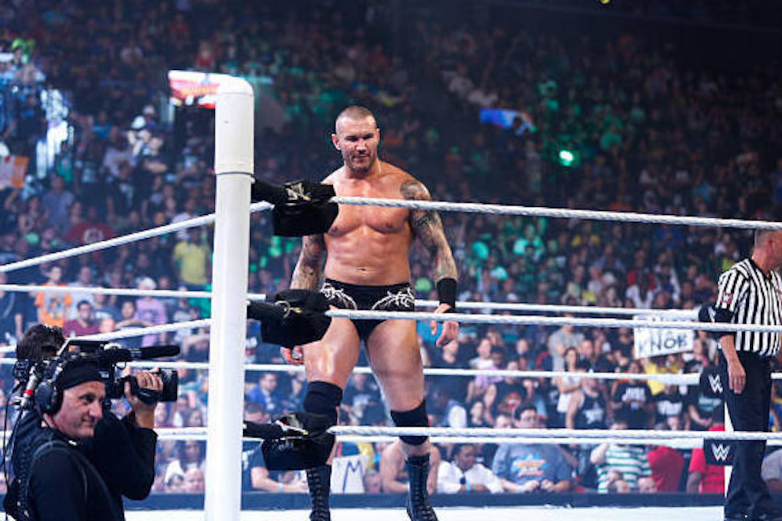NEW YORK, NY - AUGUST 23:  Randy Orton enters the ring at the WWE SummerSlam 2015  at Barclays Center of Brooklyn on August 23, 2015 in New York City.  (Photo by JP Yim/Getty Images)