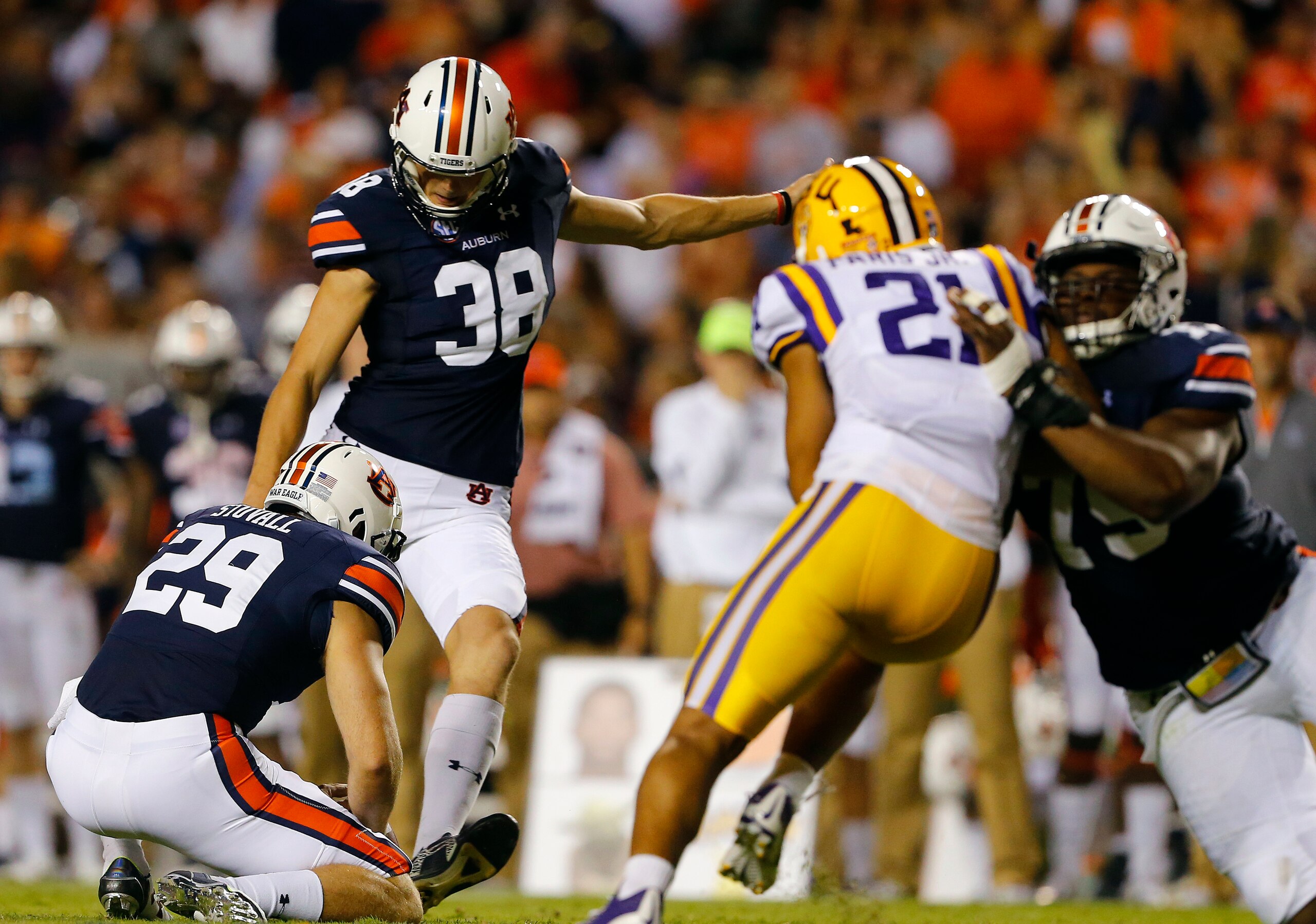 Daniel Carlson
