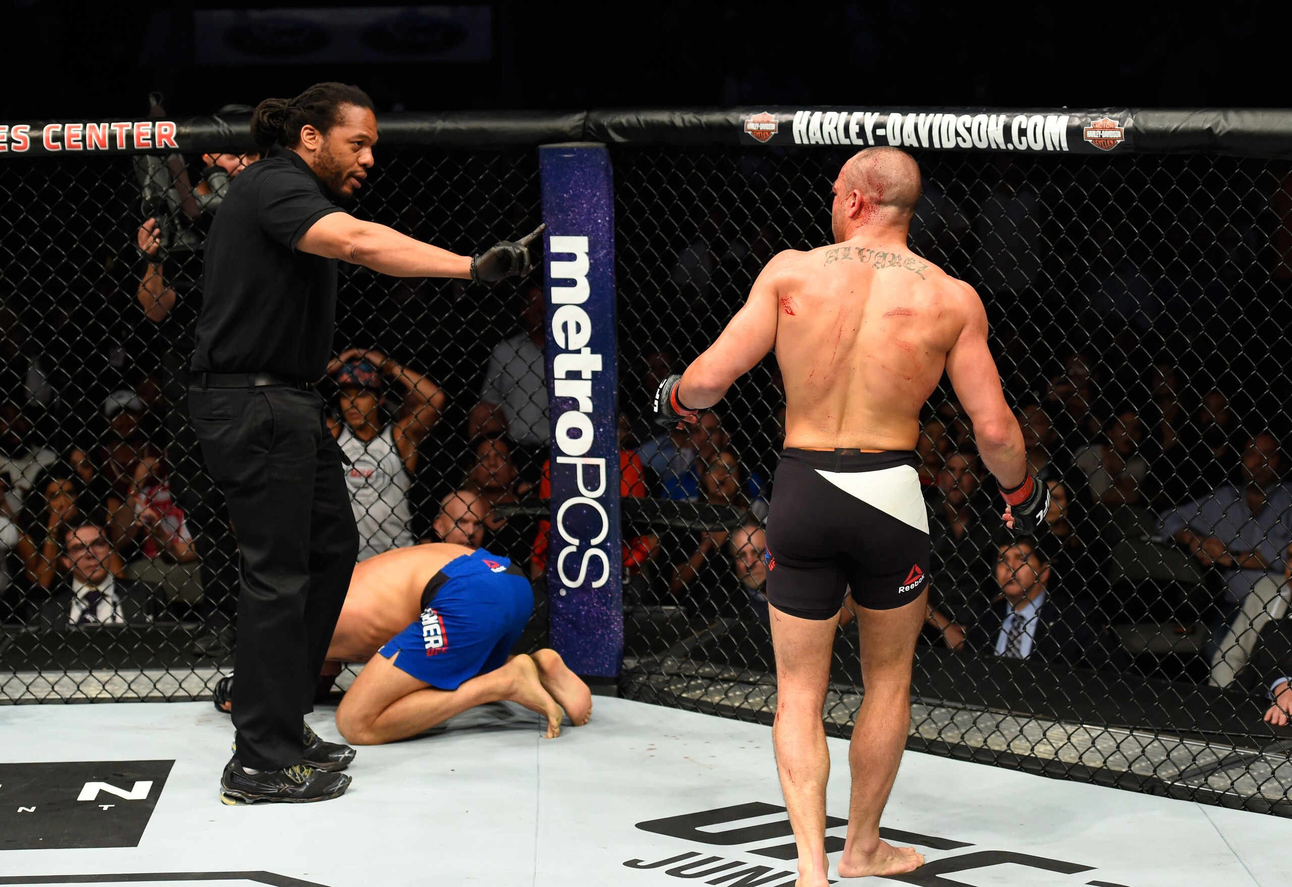 Eddie Alvarez (right)
