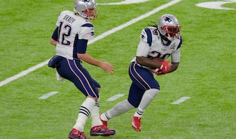 Blount joined the Eagles from New England.