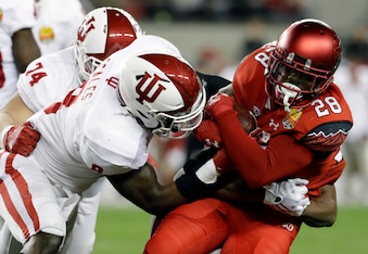 Tegray Scales brought down a lot of ball-carriers last year.