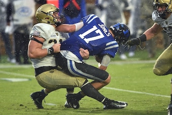 Alex Aukerman tackling Duke's Daniel Jones