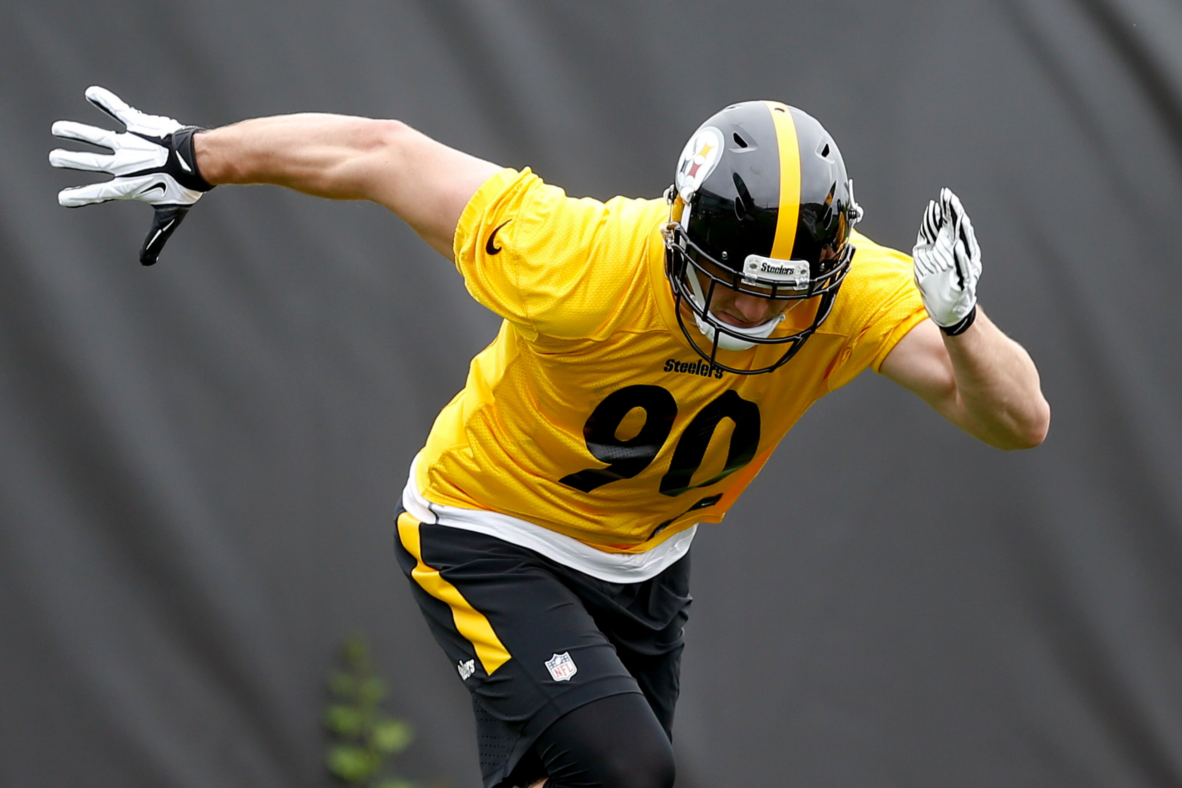 How much of a role will rookie Steelers linebacker play this year?