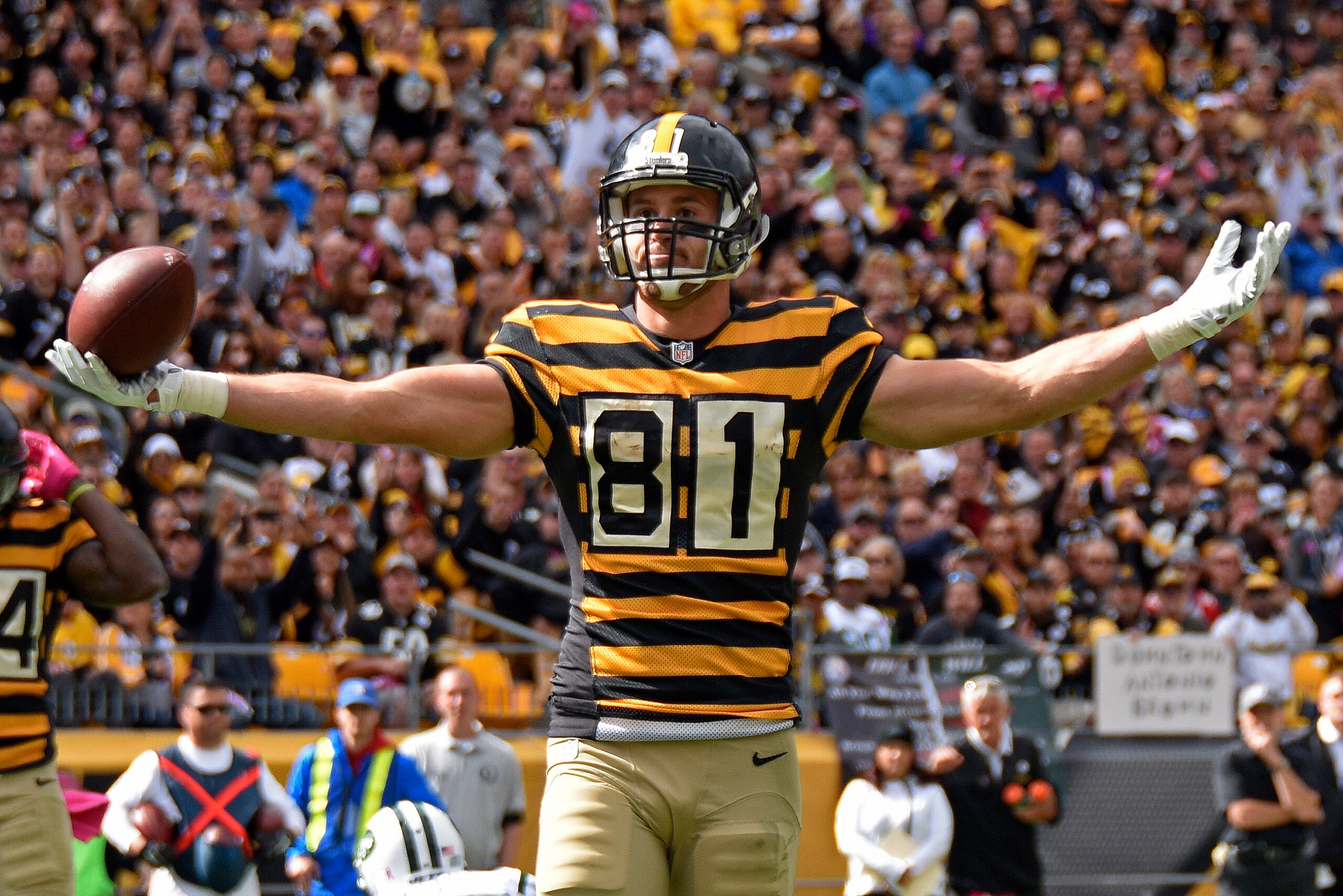 There's no question that 2017 is an important year in Steelers tight end Jesse James' NFL career.
