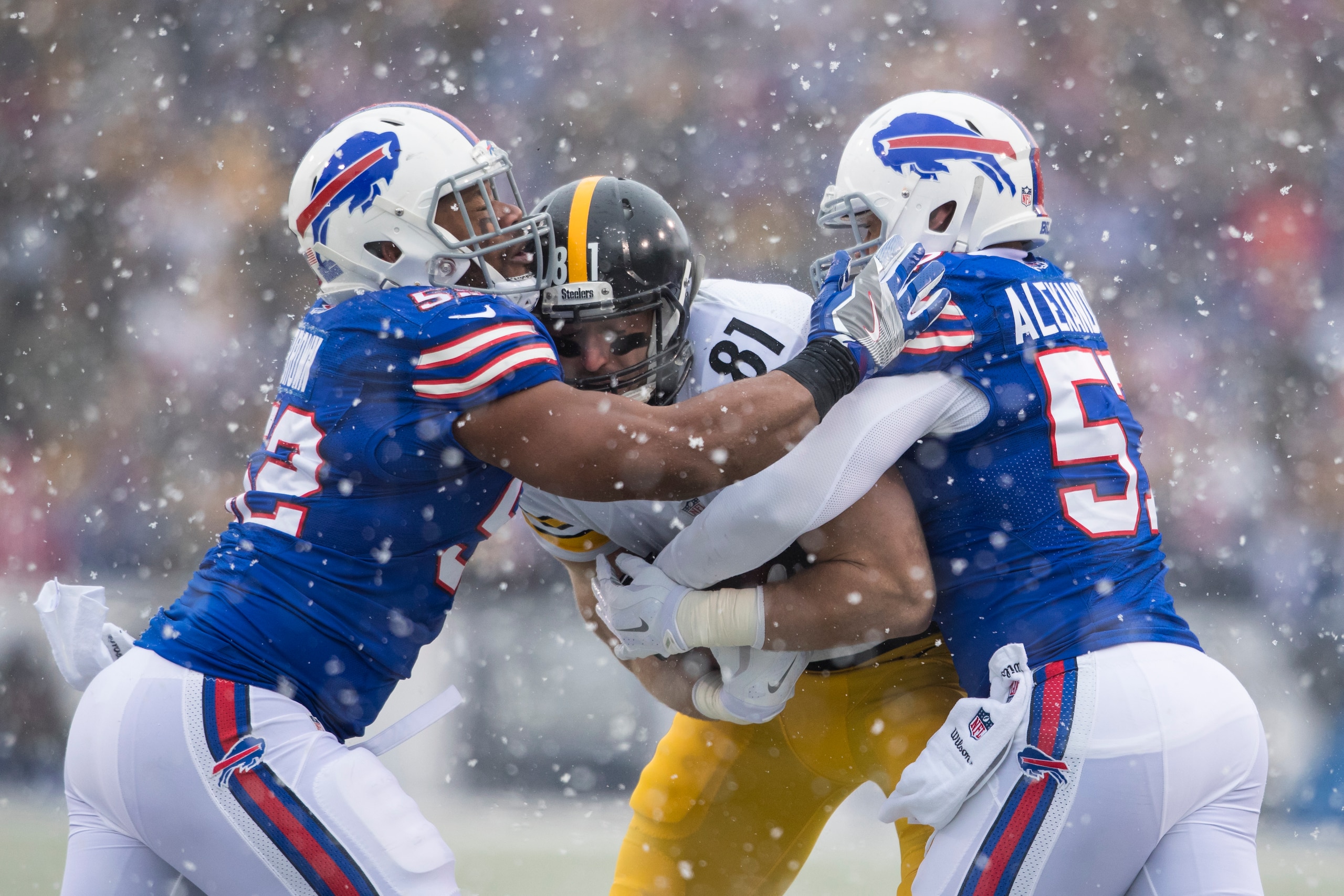 Is being the de facto starter a blessing or a curse for third-year tight end Jesse James?