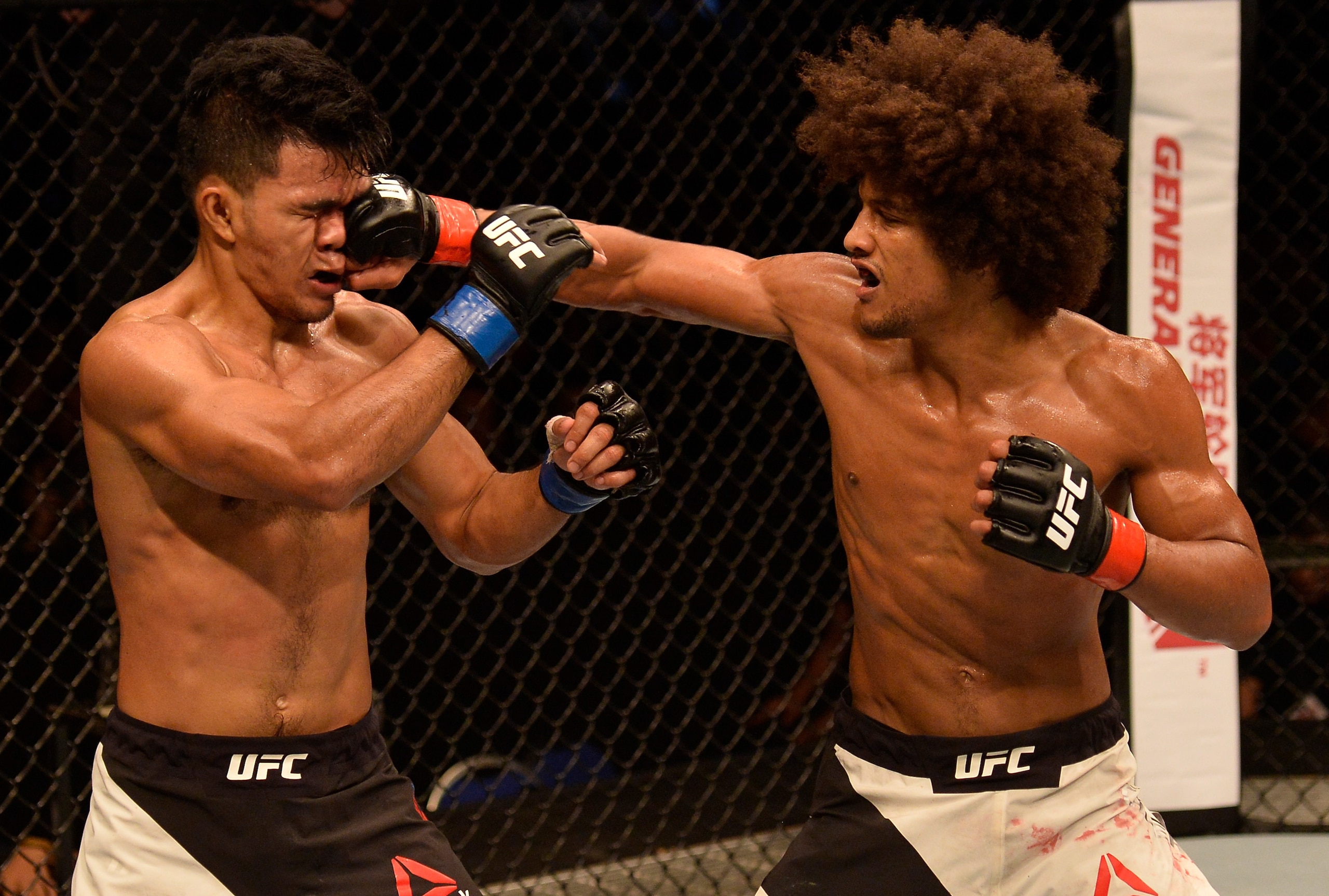 Alex Caceres brutalized Rolando Dy and took a TKO on the stool. Alex Caceres brutalized Rolando Dy and took a TKO on the stool.