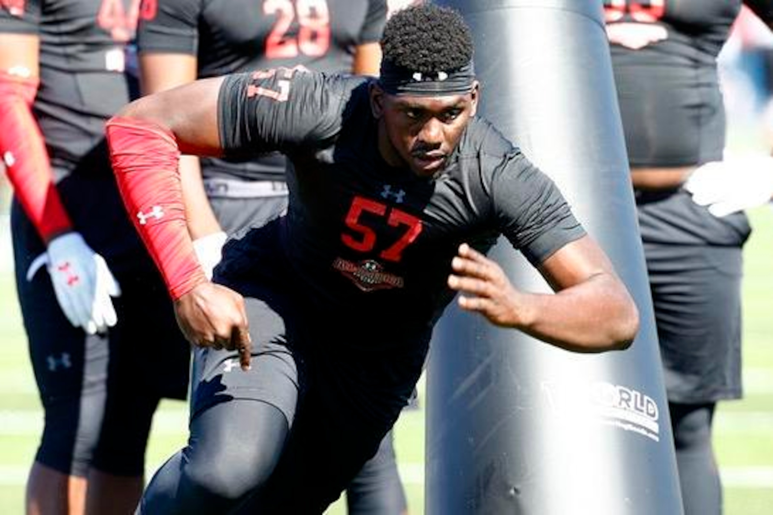Florida defensive end Dennis Briggs Jr. has offers from the Big Three in-state, but his recruiting ranking wouldn't show it.