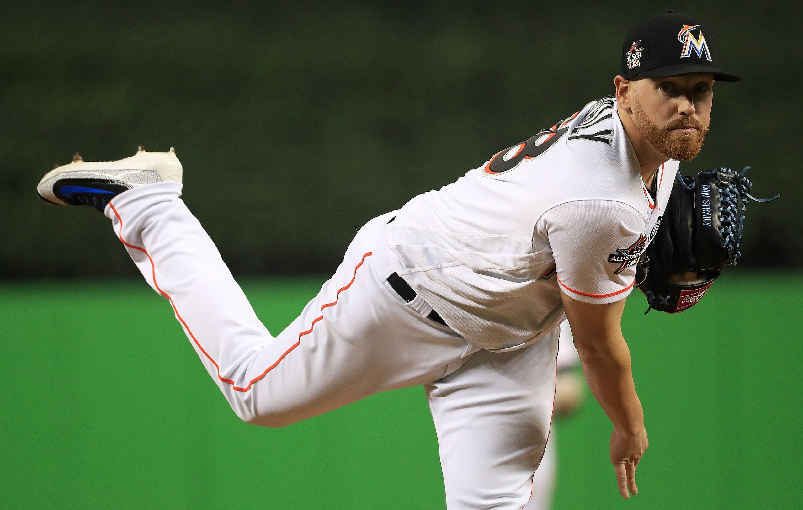 Dan Straily would fortify the Cubs' rotation in 2017 and beyond.