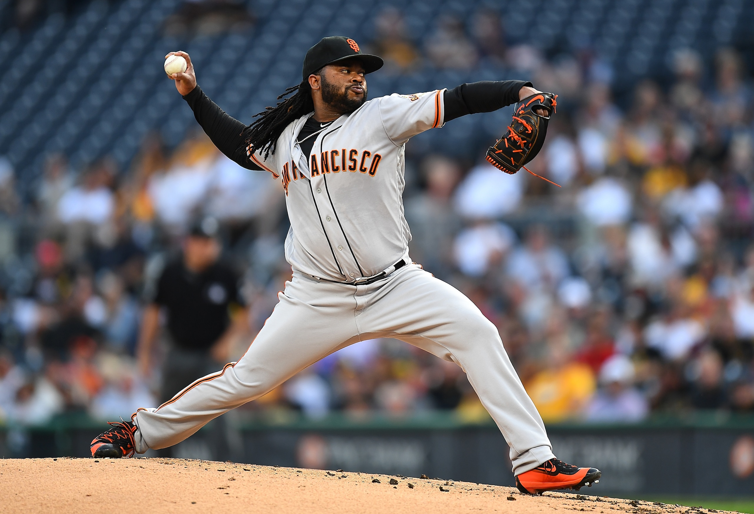 Johnny Cueto reportedly plans to opt out of his contract with the San Francisco Giants.