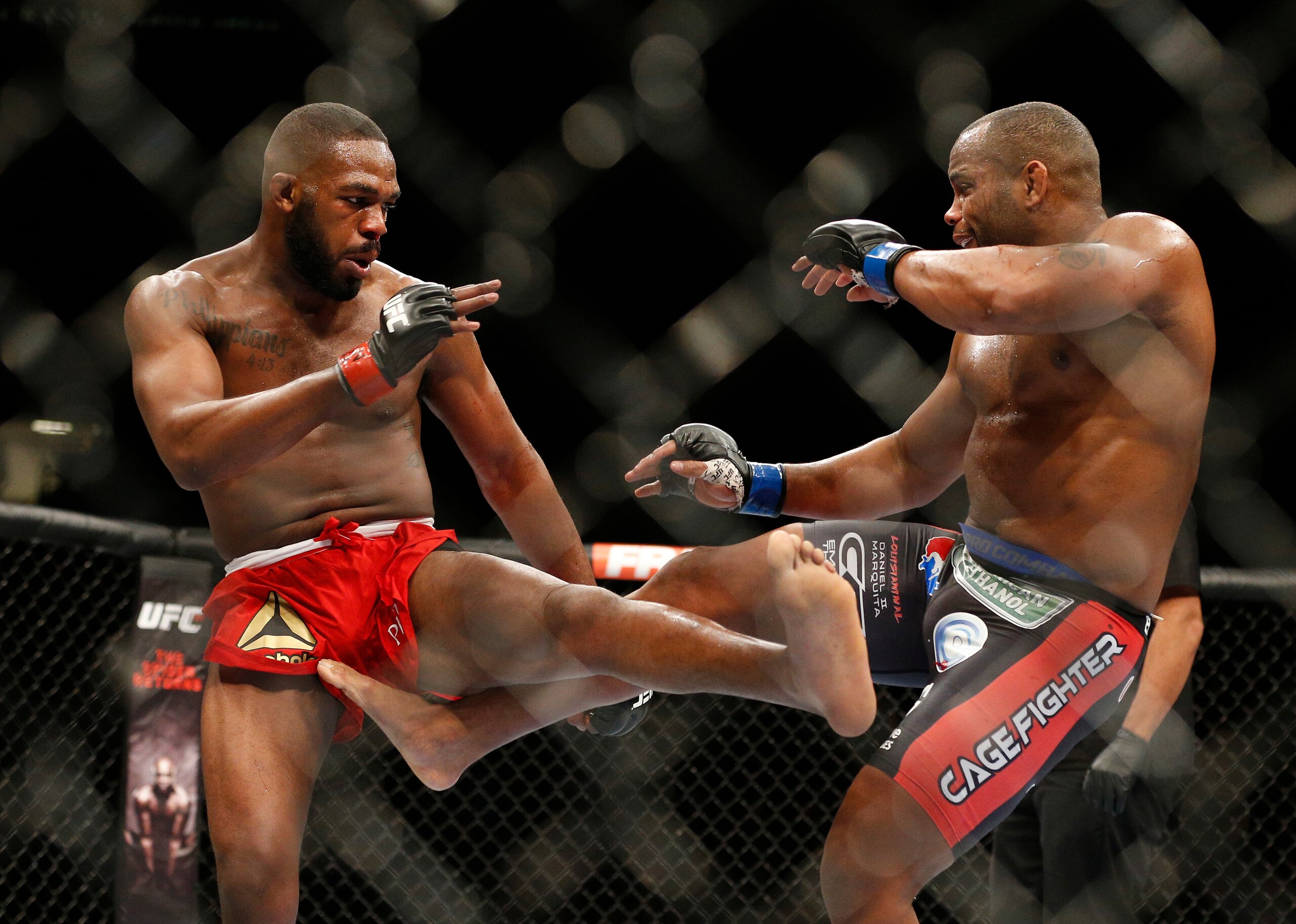 Jon Jones came out on top of their first encounter. Jon Jones came out on top of their first encounter.