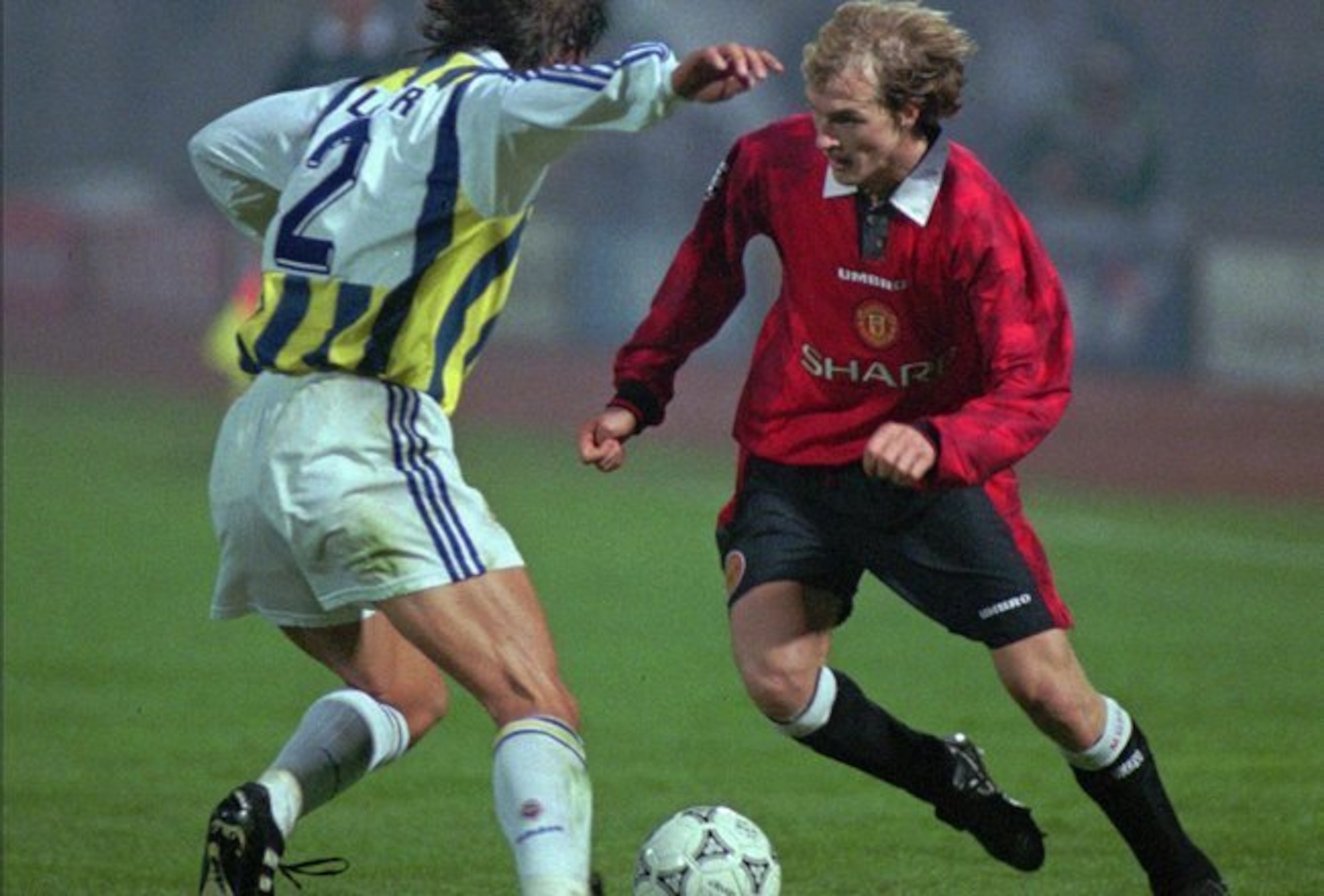 Jordi Cruyff rocking some very serious sleeves in 1996.