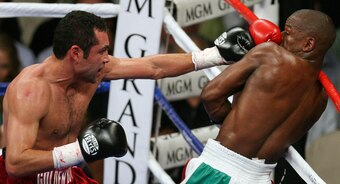 De La Hoya proved the value of a high quality jab.