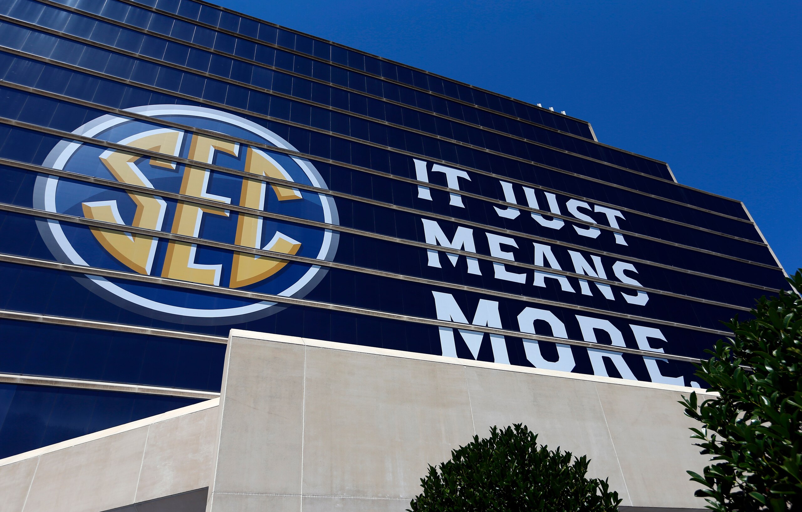 5 of 6 experts agree that the SEC will be back with a vengeance.