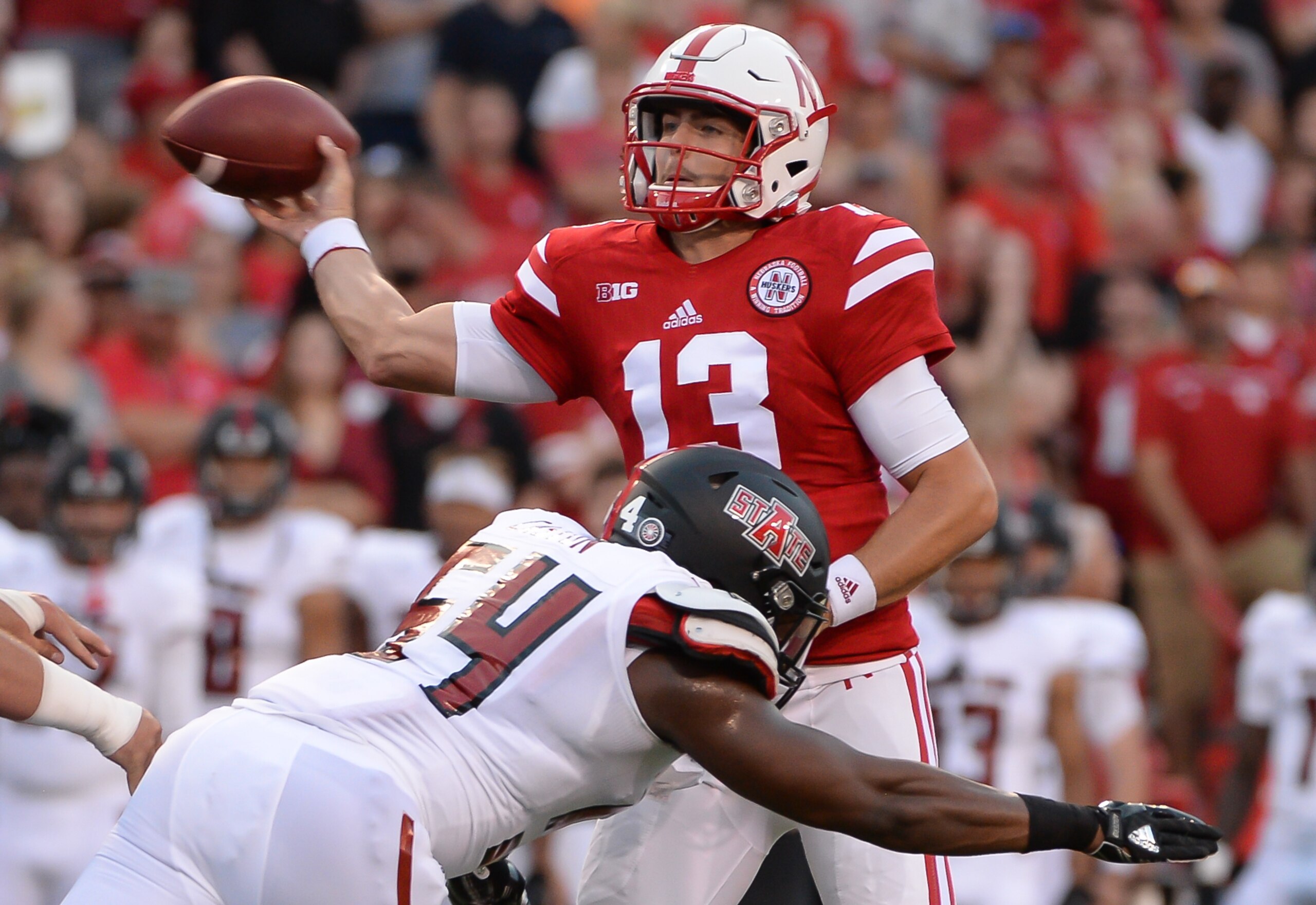 Tanner Lee had a positive debut for Nebraska on Saturday.