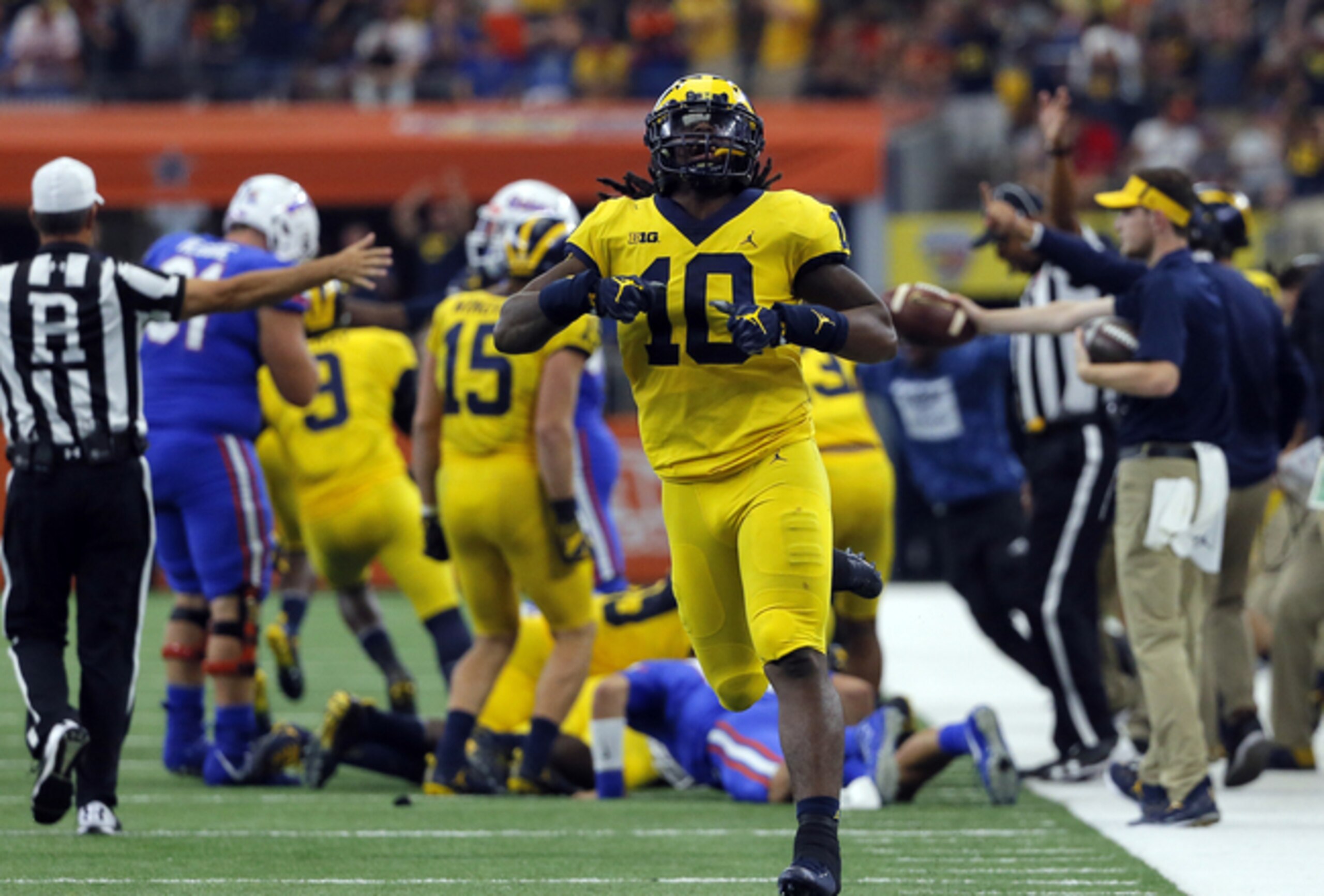 Devin Bush has proved to be a difference-maker for Michigan's defense.