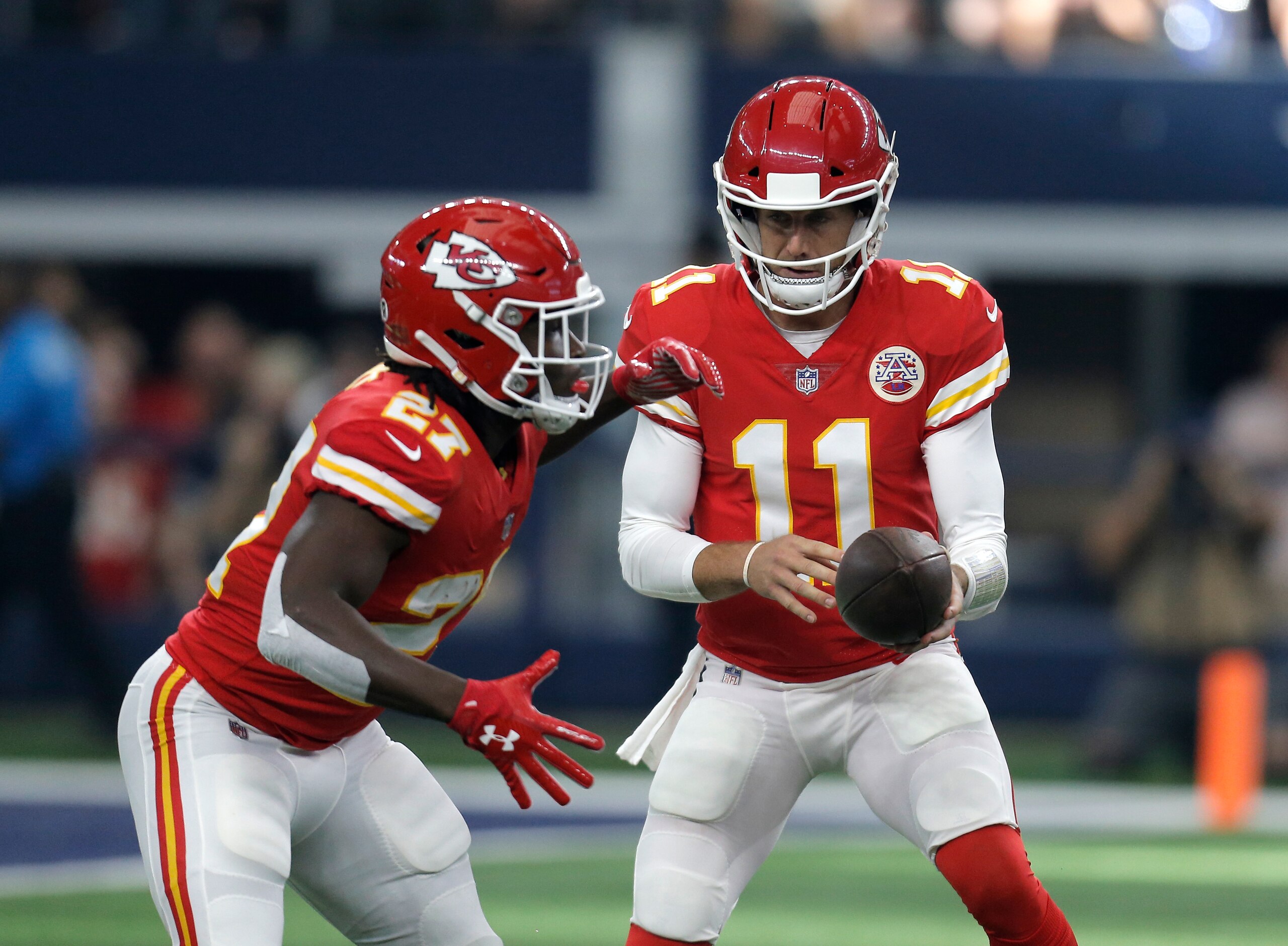 Kareem Hunt, not Alex Smith, should carrying the Chiefs offense.