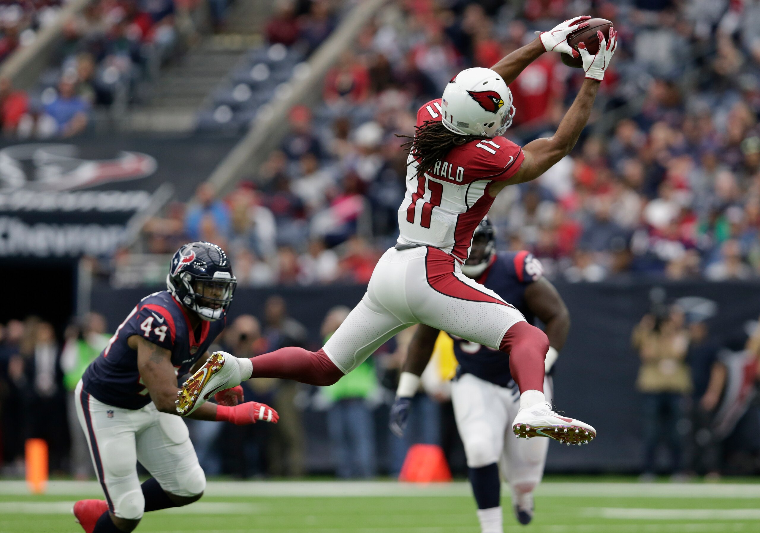 Larry Fitzgerald continues to excel in a less-than-ideal environment.