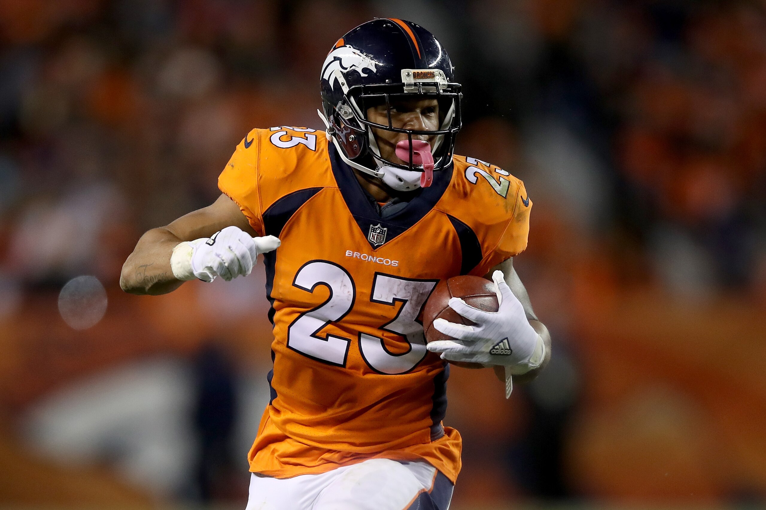 Devontae Booker didn't get enough touches against the Oakland Raiders.