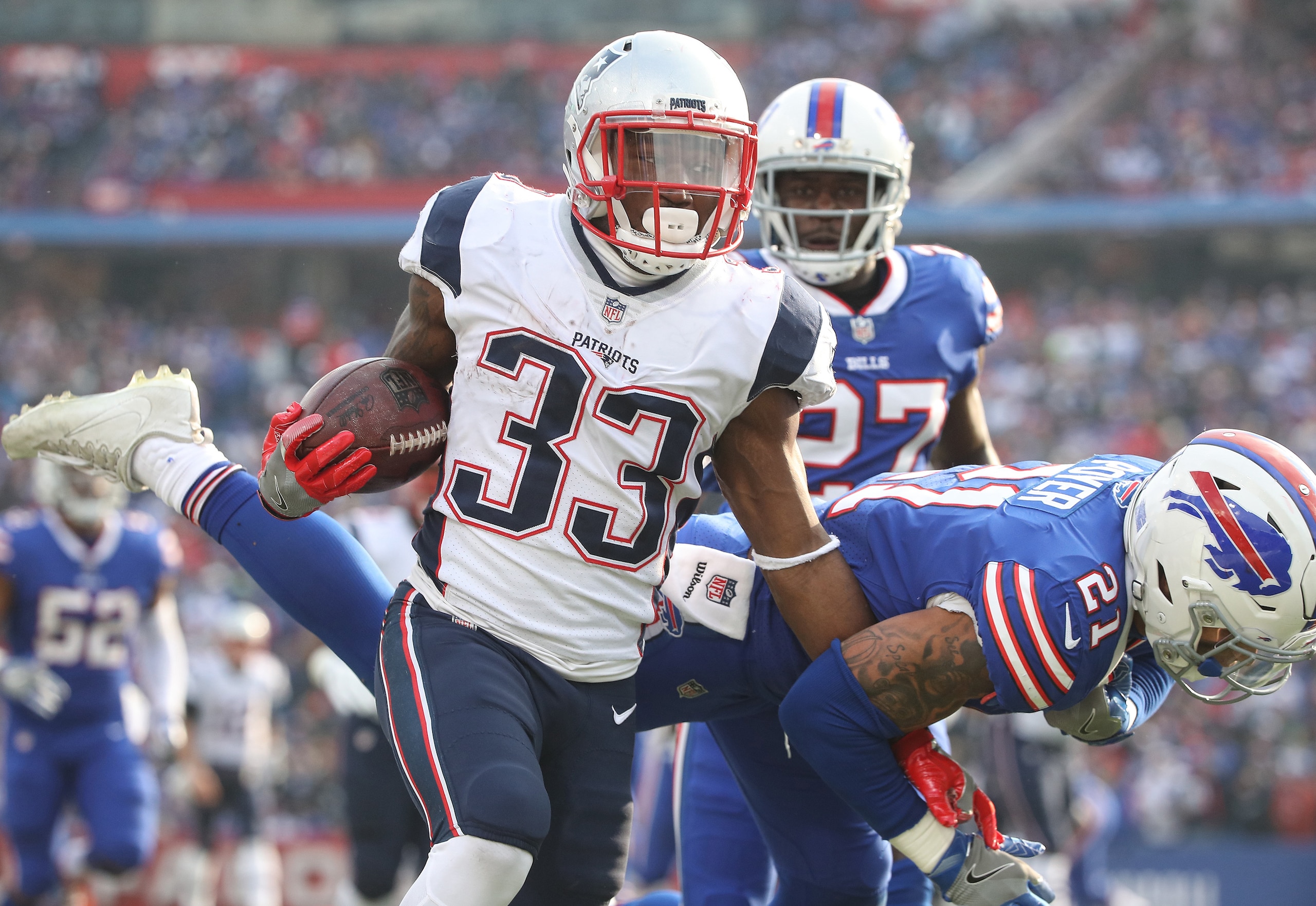Dion Lewis could be a busy man in Week 16.
