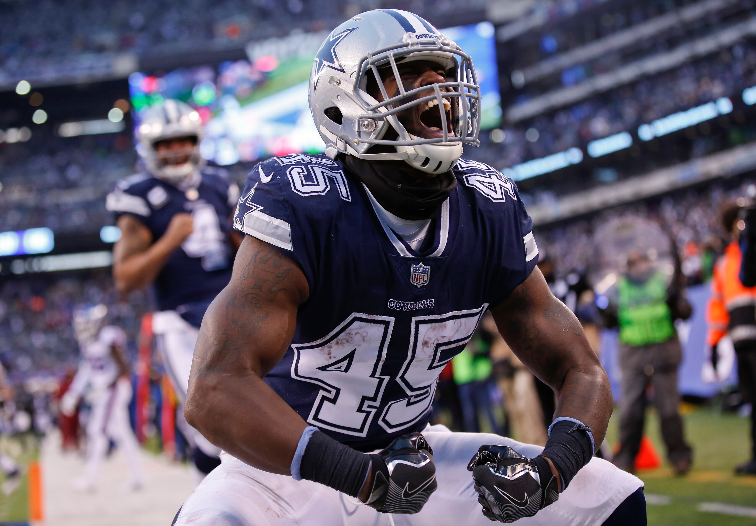 The Cowboys would be wise to keep Rod Smith in the mix.