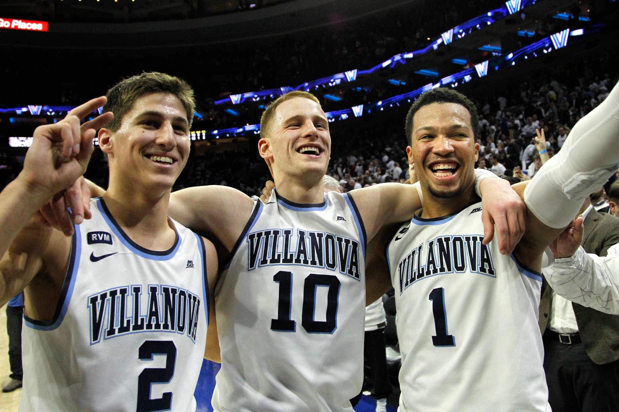 Jalen Brunson (1), Donte DiVincenzo (10) and Collin Gillespie (2) Jalen Brunson (1), Donte DiVincenzo (10) and Collin Gillespie (2)
