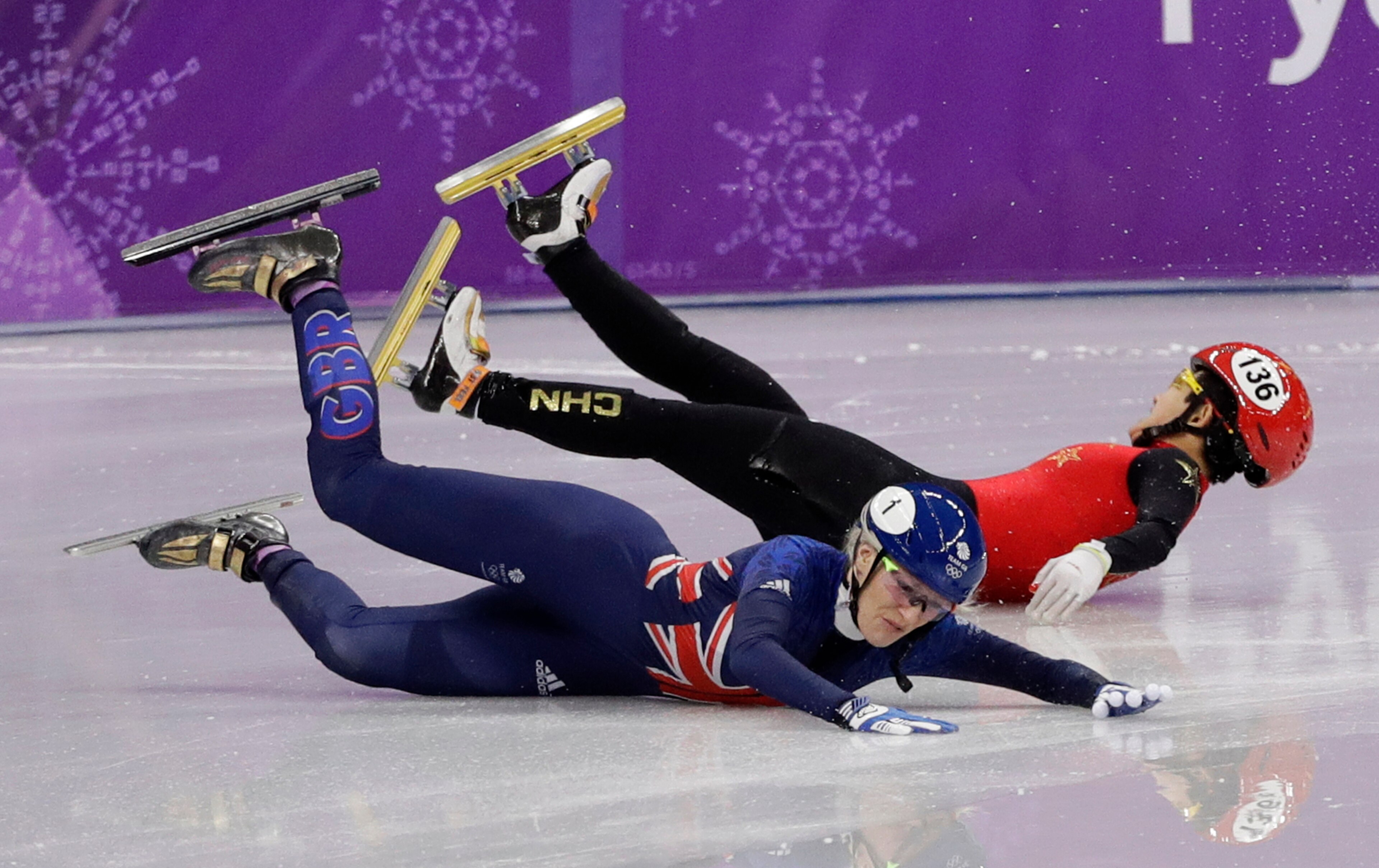Elise Christie and Li Jinyu