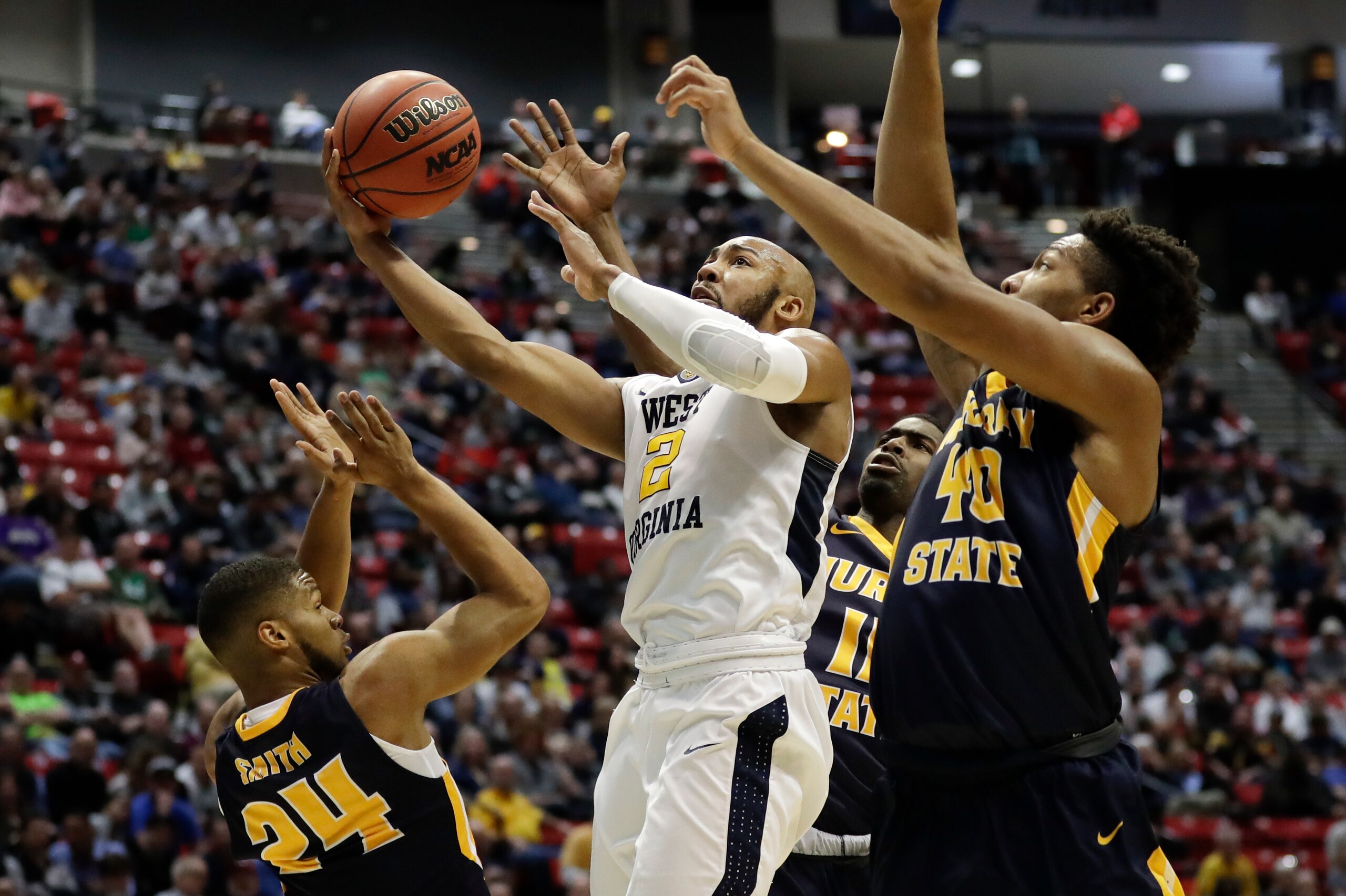 Jevon Carter led West Virginia with 28 points Jevon Carter led West Virginia with 28 points