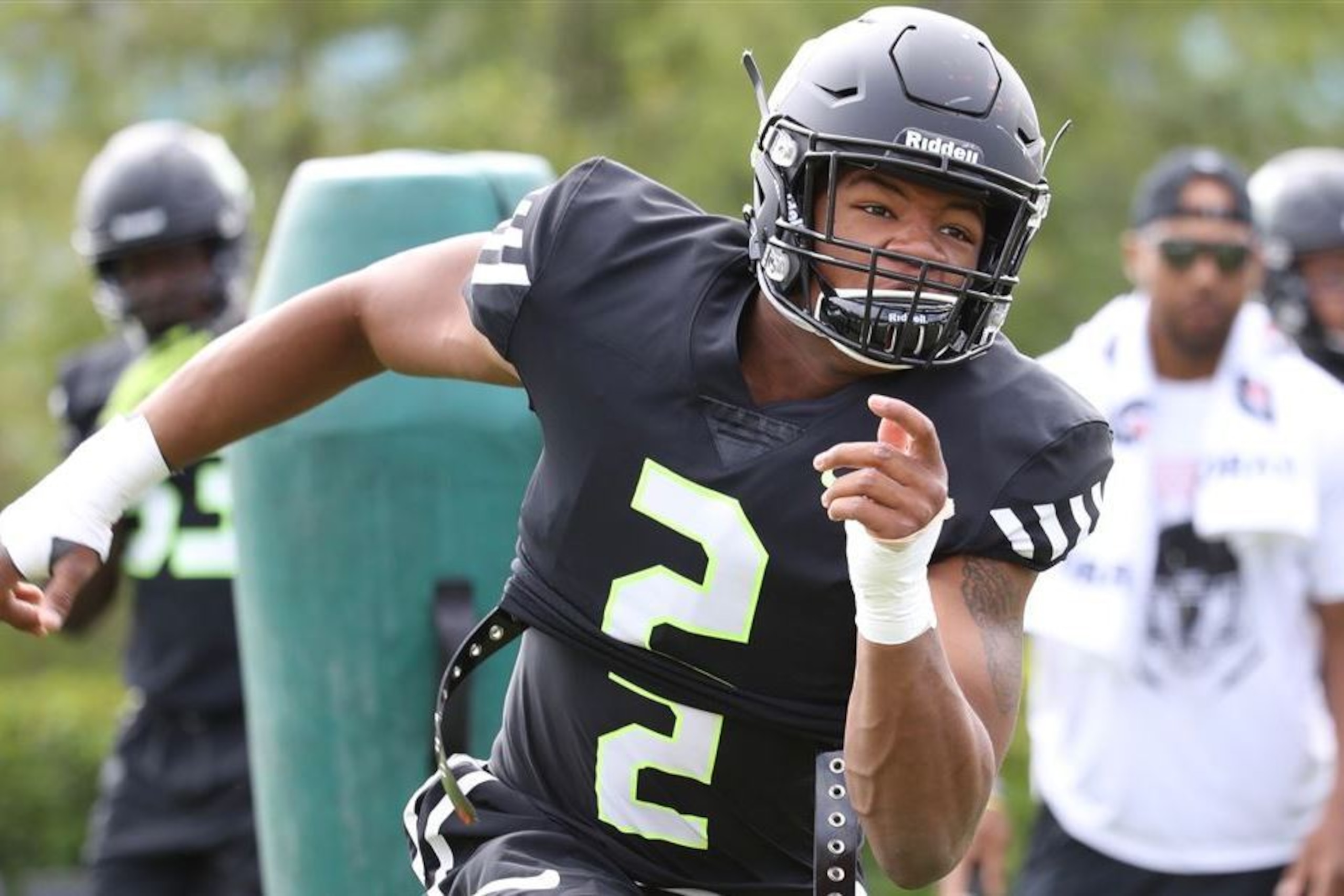 Dynamic defensive end Nolan Smith is part of an early Georgia class that includes three 5-stars
